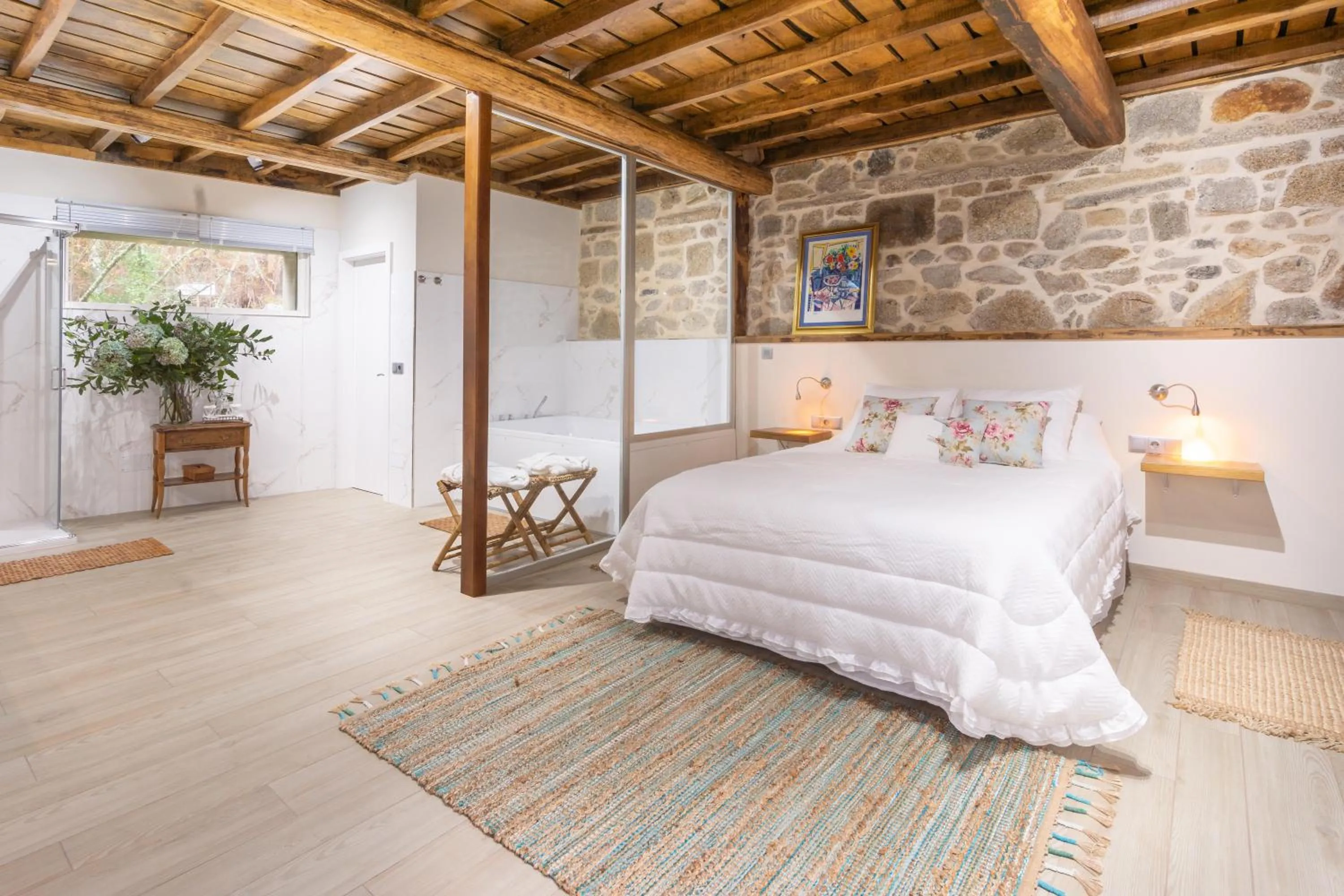 Photo of the whole room, Bed in Entre Os Ríos - Casa Rural y Enoturismo