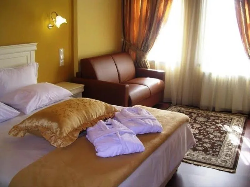 Bed in Hotel Monodendri