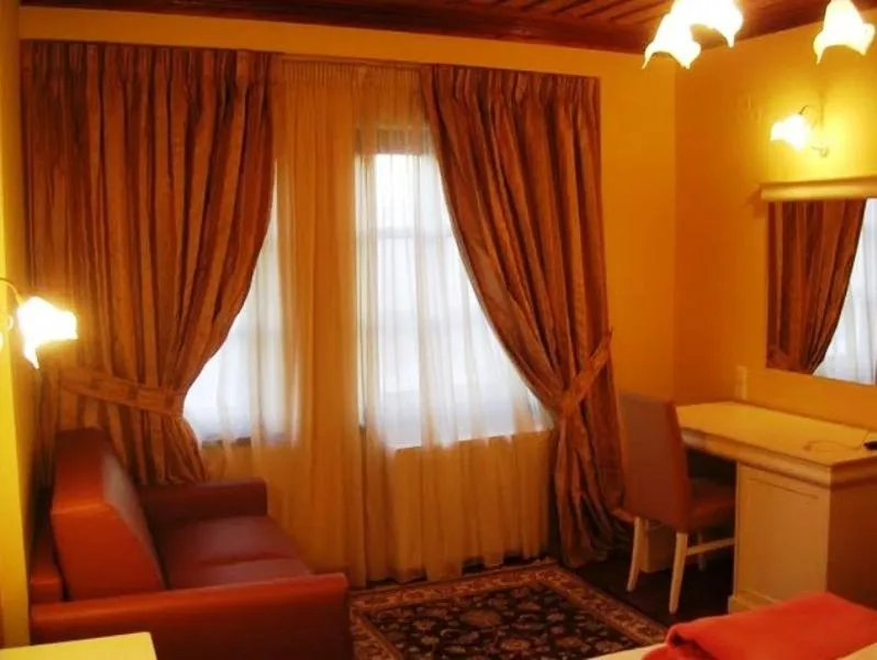 Bed in Hotel Monodendri