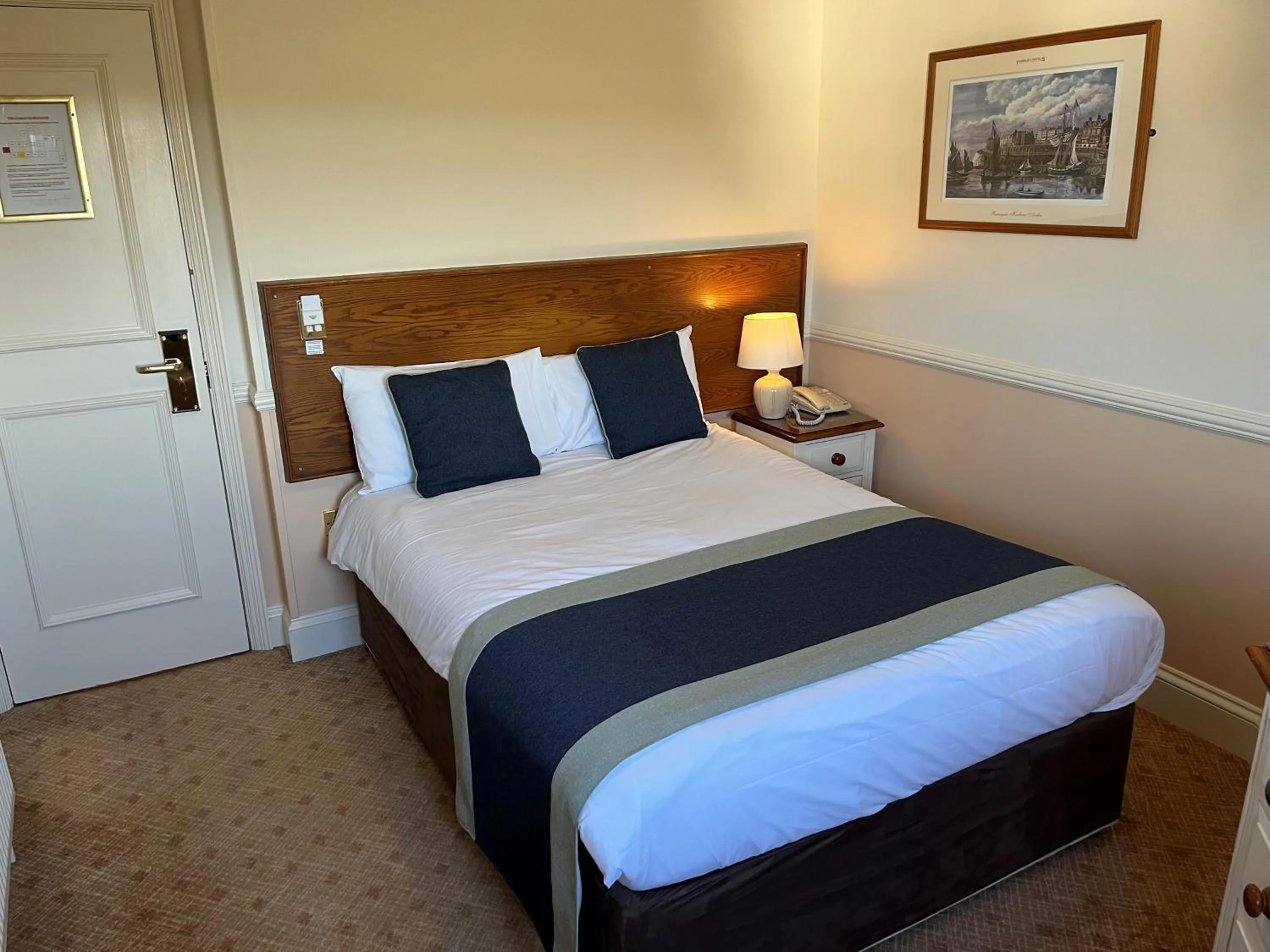 Bedroom, Bed in The Pegwell Bay Hotel