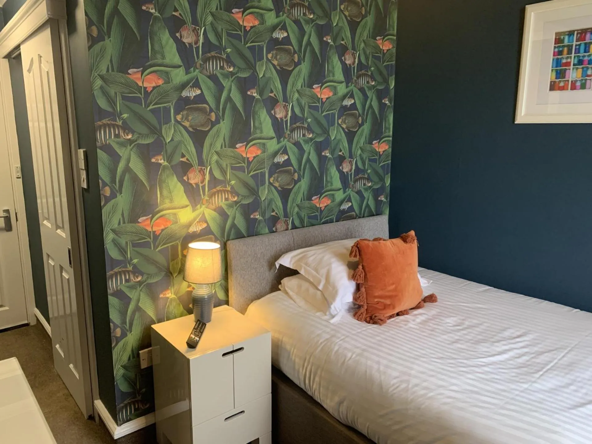 Bed in Bayswell Park Hotel