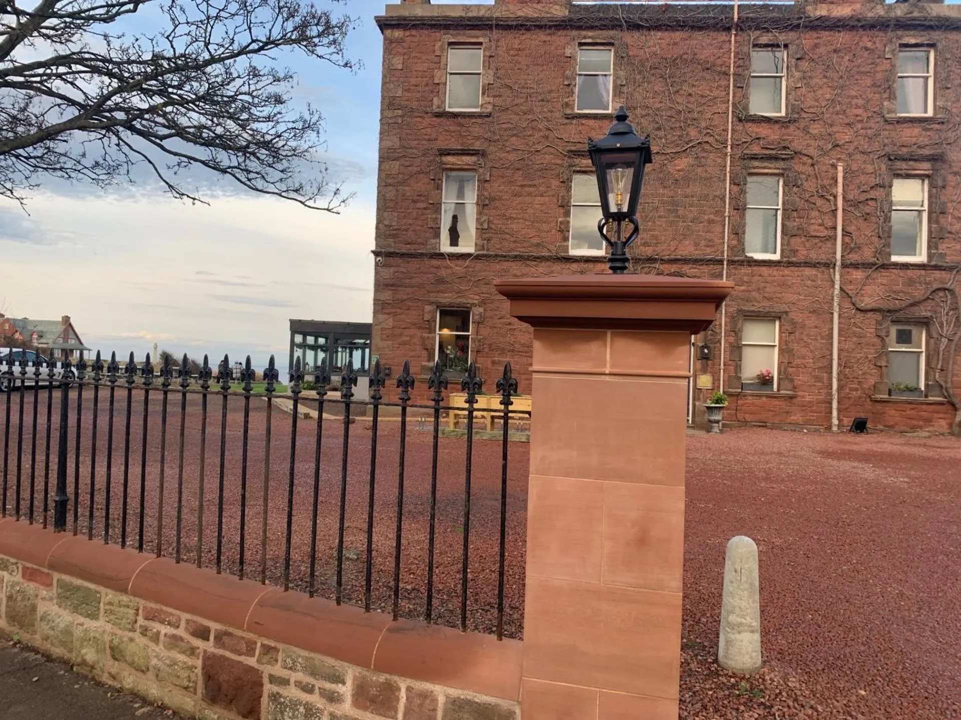 Property building in Bayswell Park Hotel