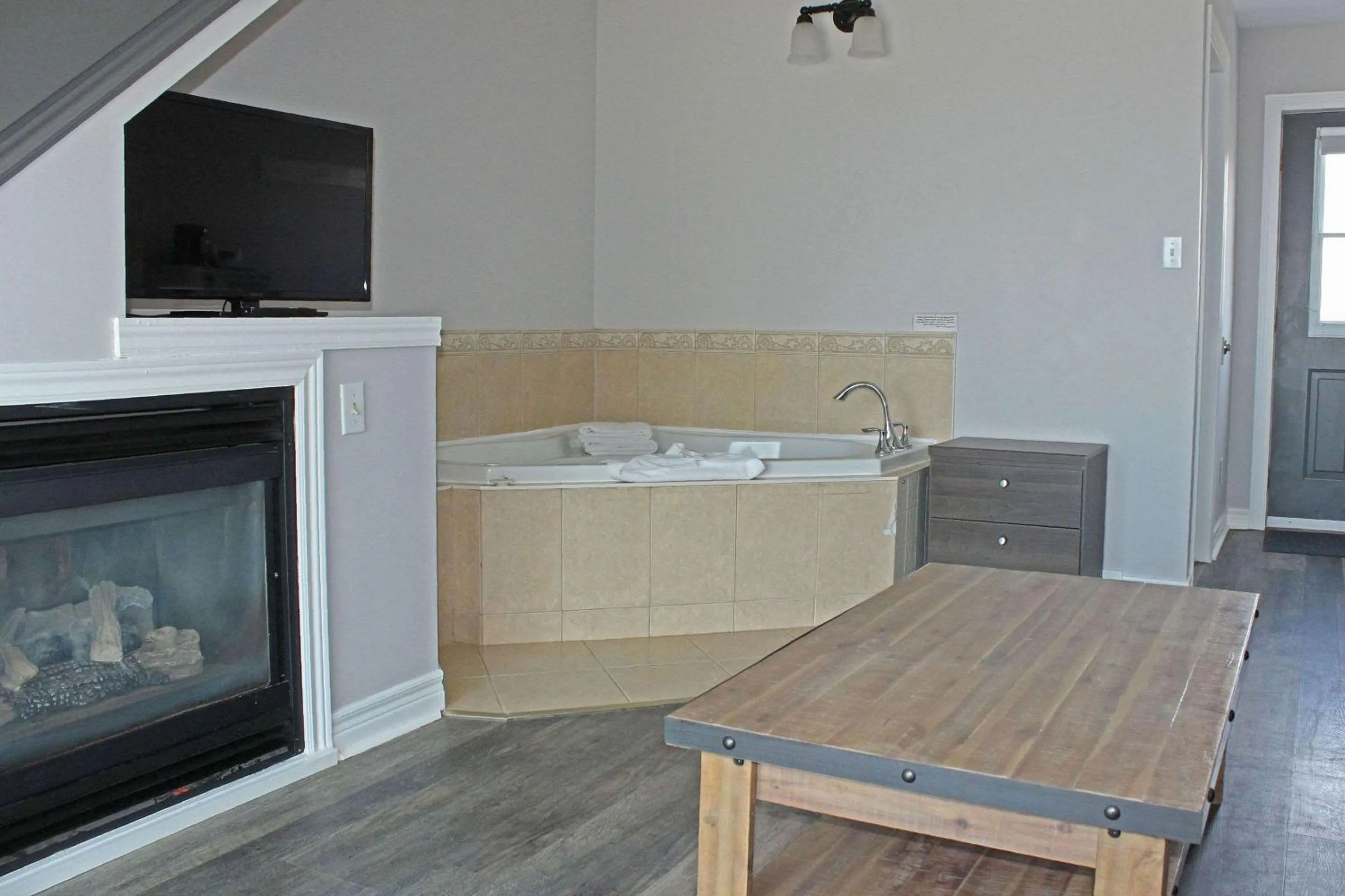 Bedroom in Isaiah Tubbs Resort & Conference Centre