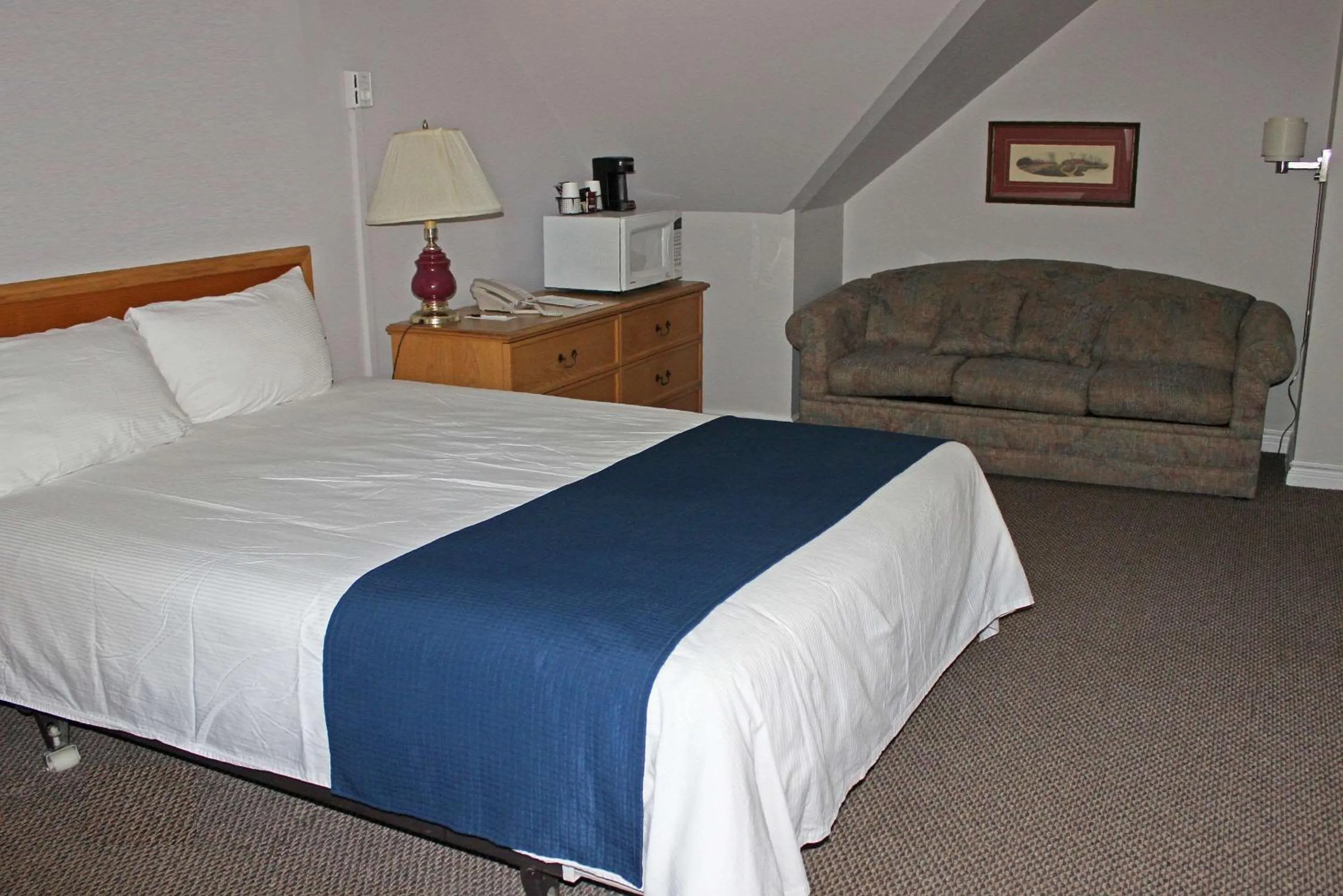 Bedroom, Bed in Isaiah Tubbs Resort & Conference Centre