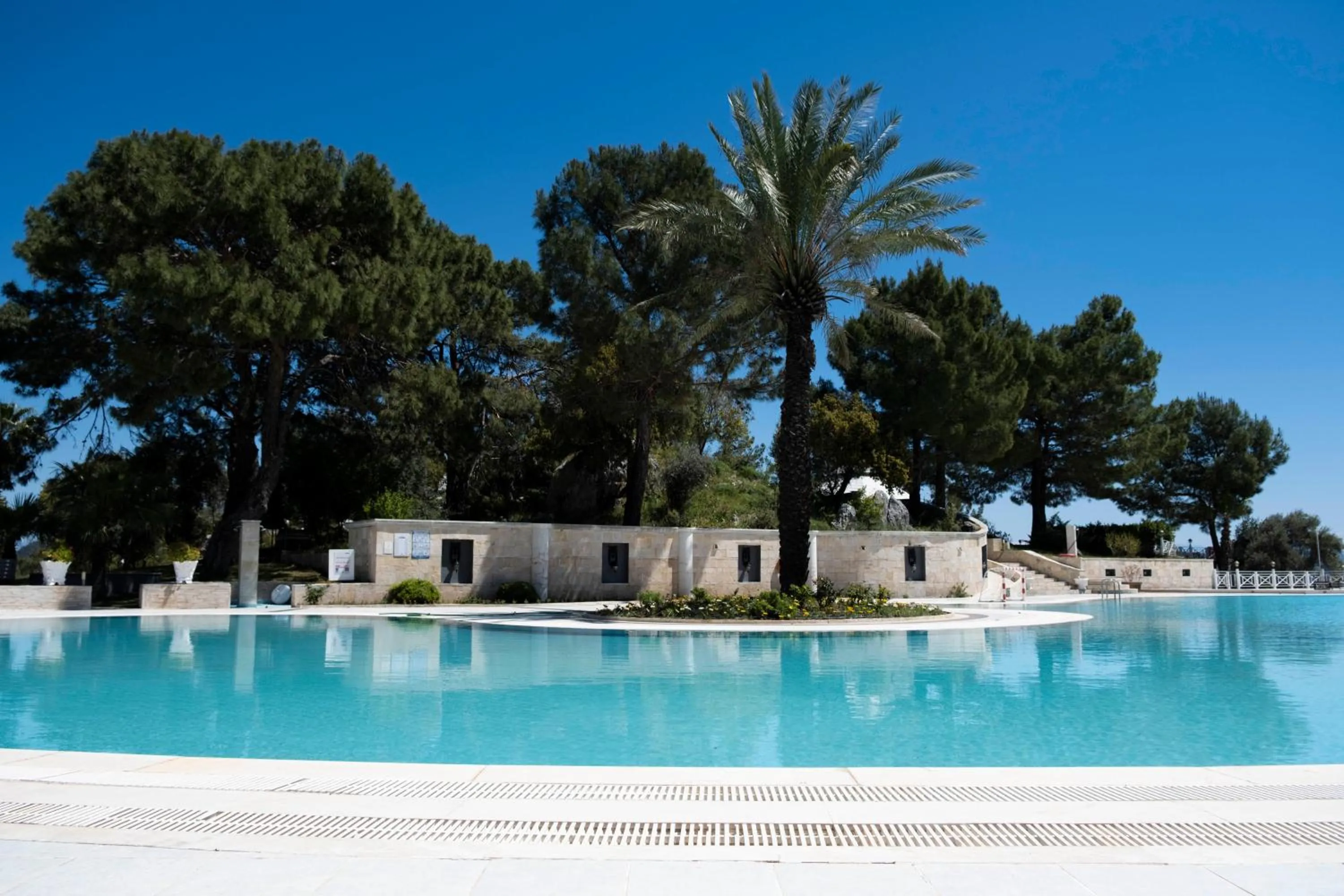 Swimming pool in X Life Hotel Sarıgerme 15 - Adult Hotel