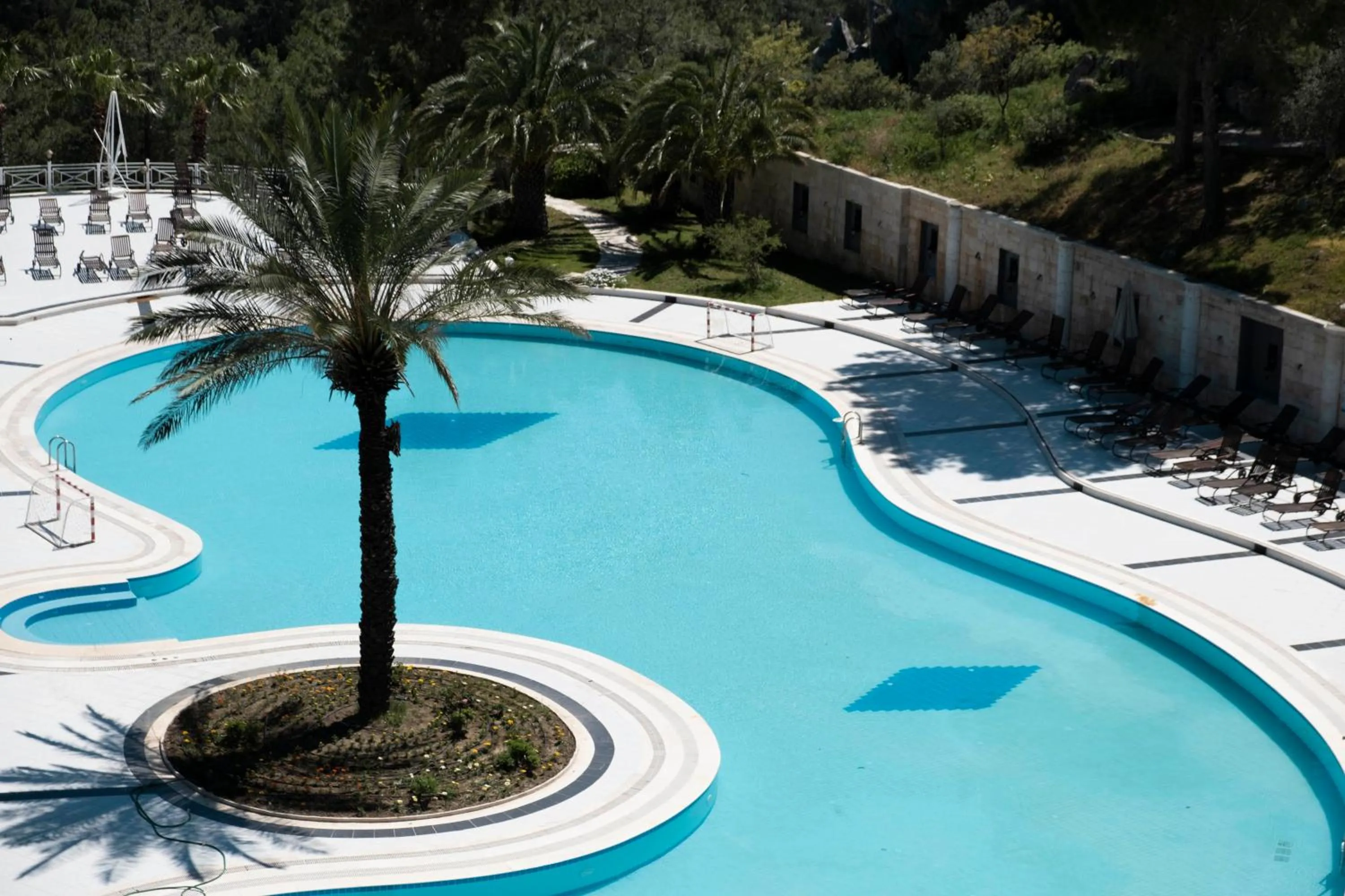 Swimming pool in X Life Hotel Sarıgerme 15 - Adult Hotel