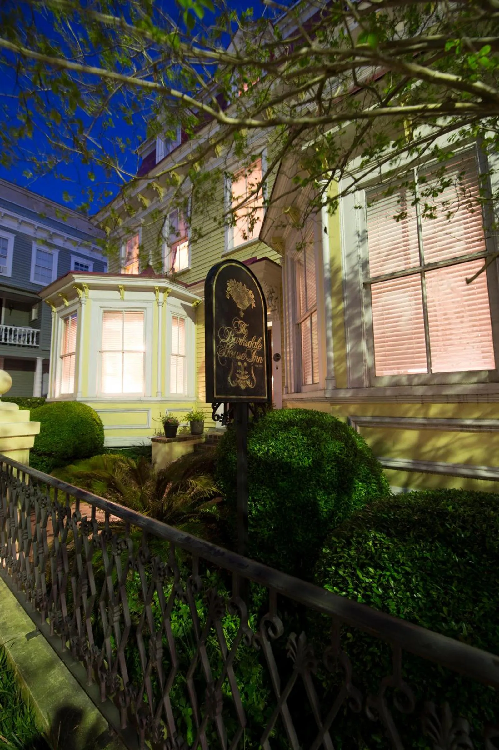 Facade/entrance in Barksdale House Inn