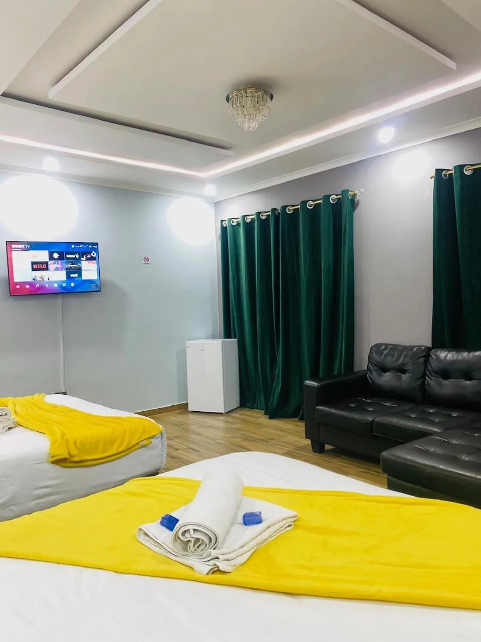 Bed in Airport Imperial Guest House