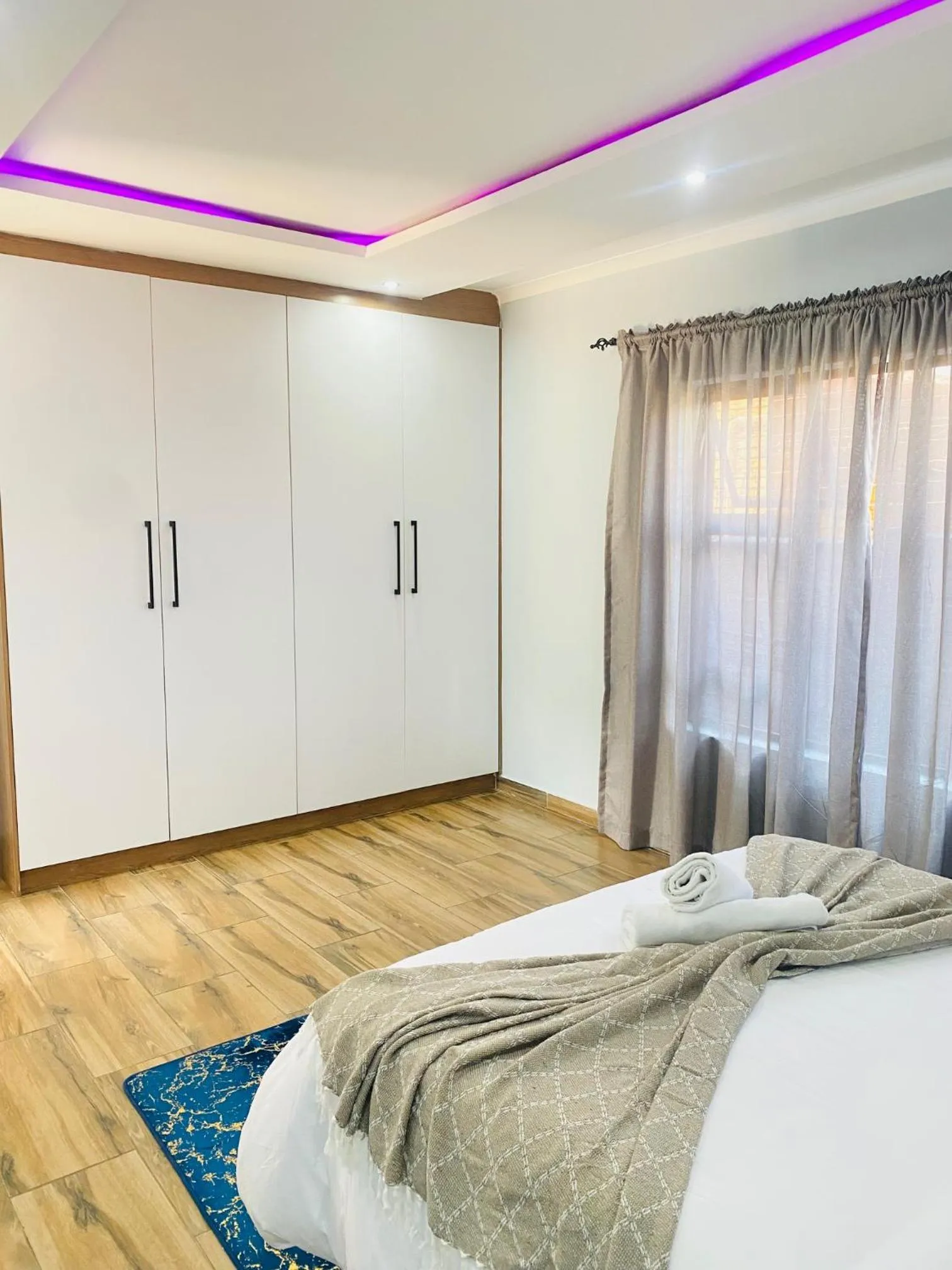 Bed in Airport Imperial Guest House