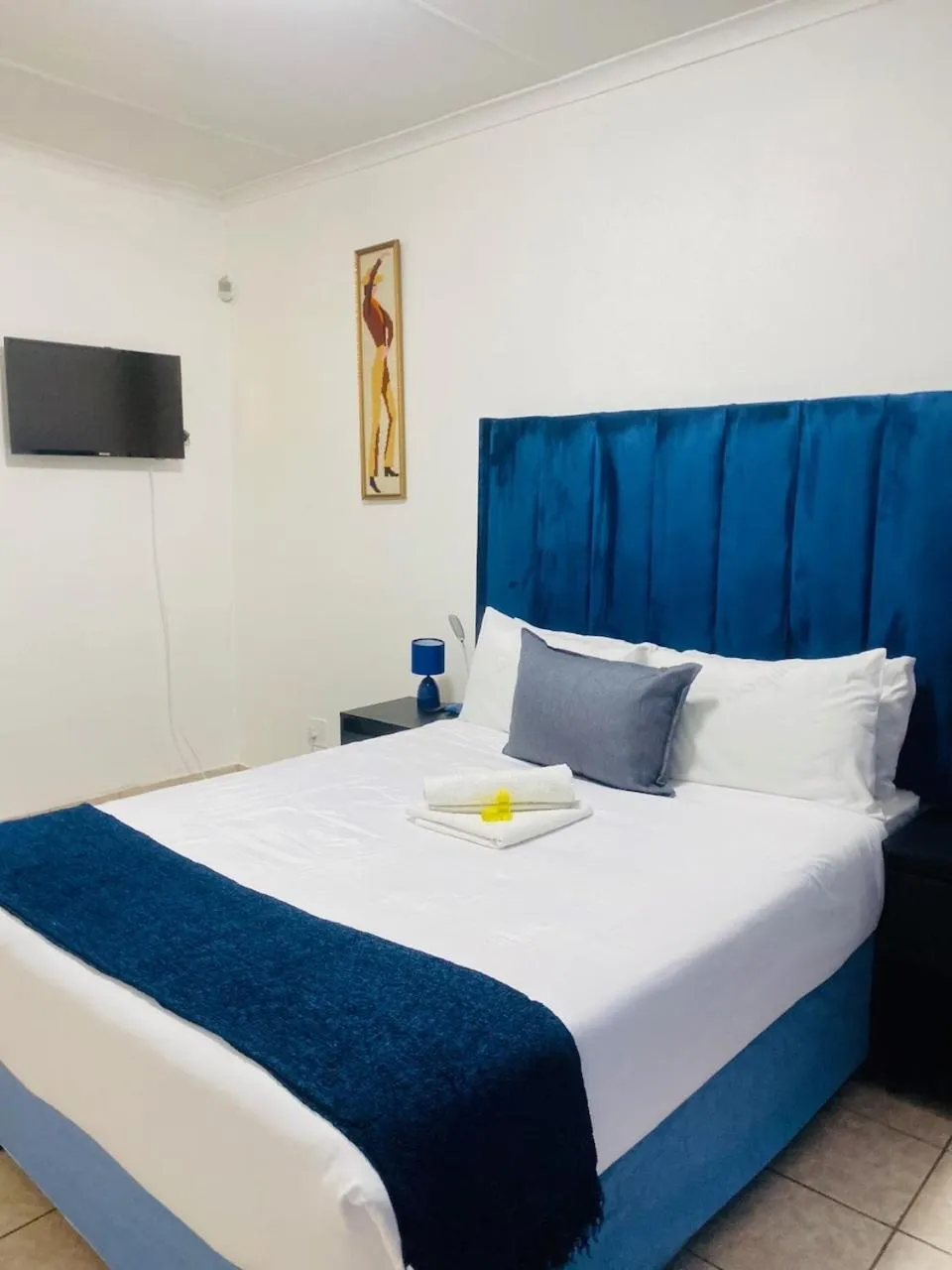 Bed in Airport Imperial Guest House