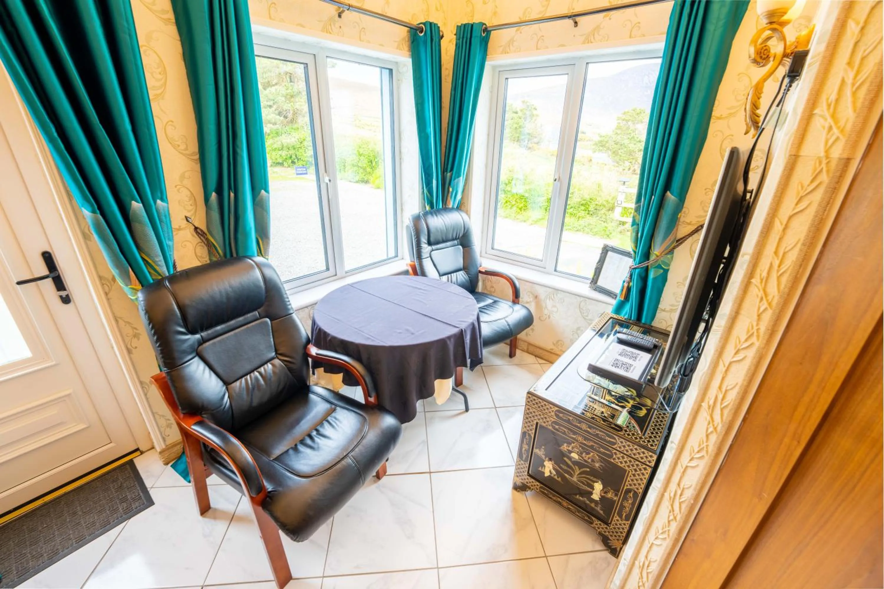 Seating area in Ferndale Luxury Boutique Bed & Breakfast