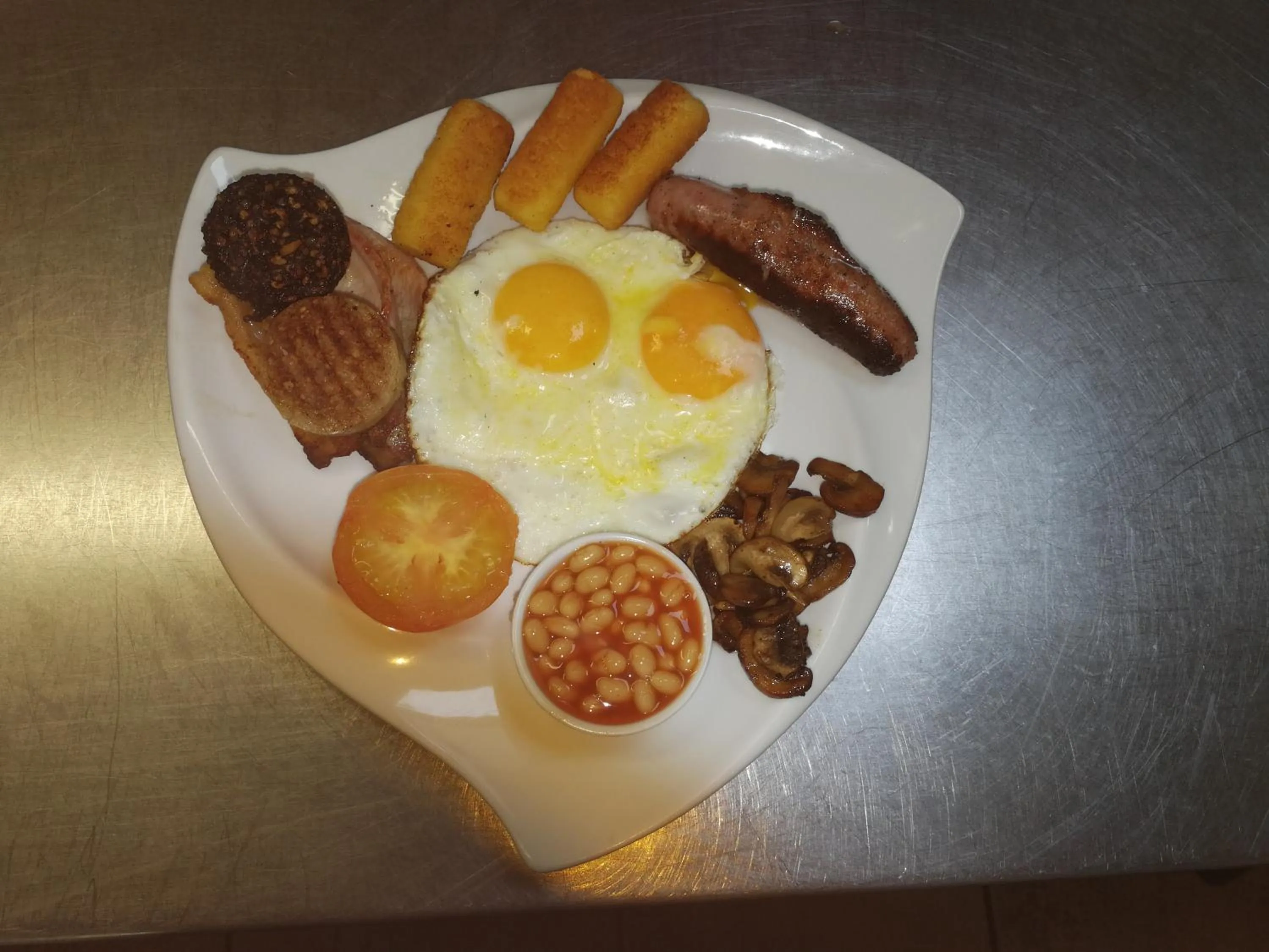 English/Irish breakfast in Ferndale Luxury Boutique Bed & Breakfast