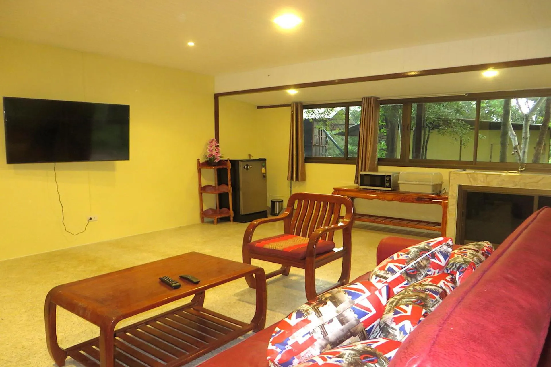 Kitchen or kitchenette in Isaan Perazim Park