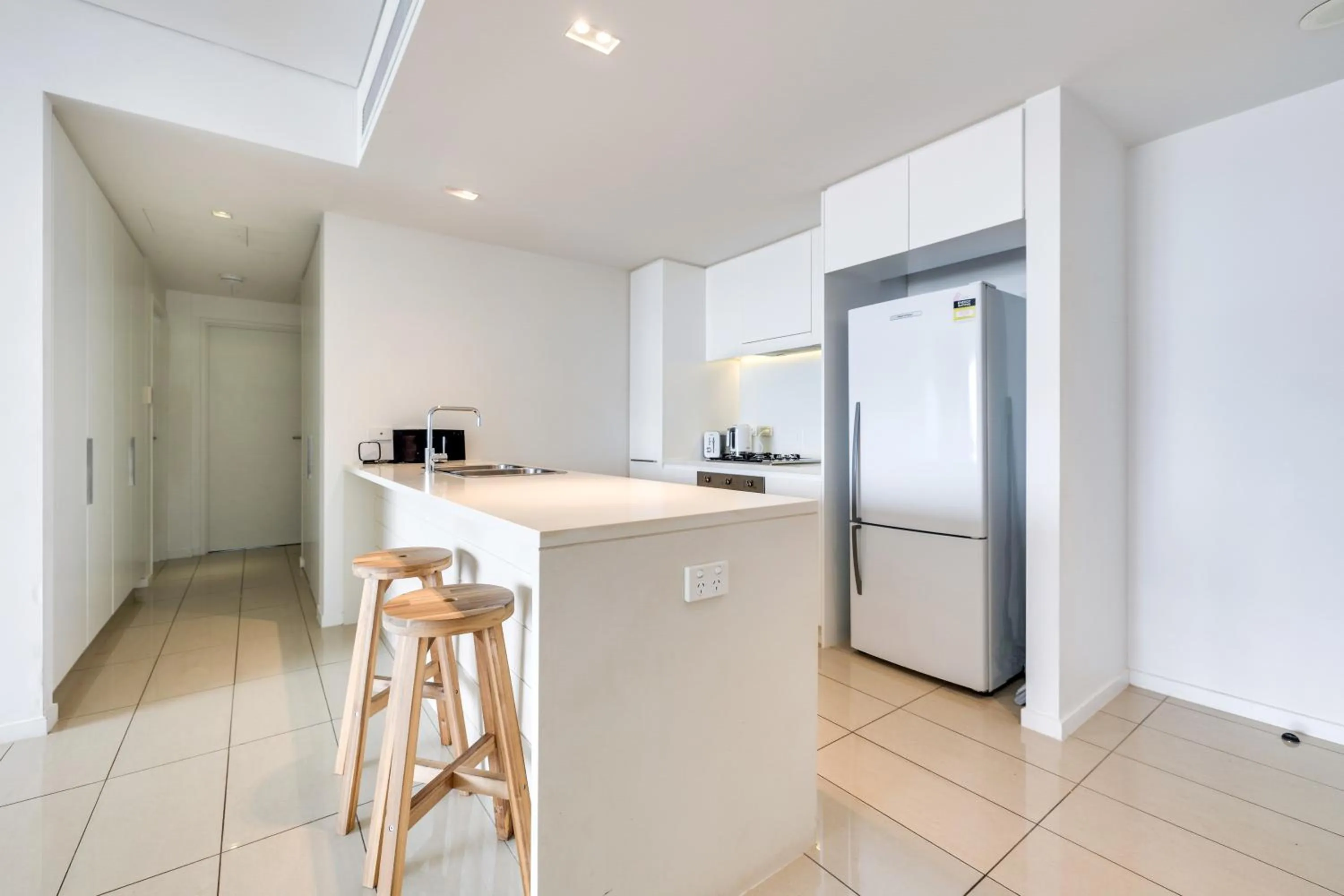 Kitchen or kitchenette in Darwin Waterfront Short Stay Apartments