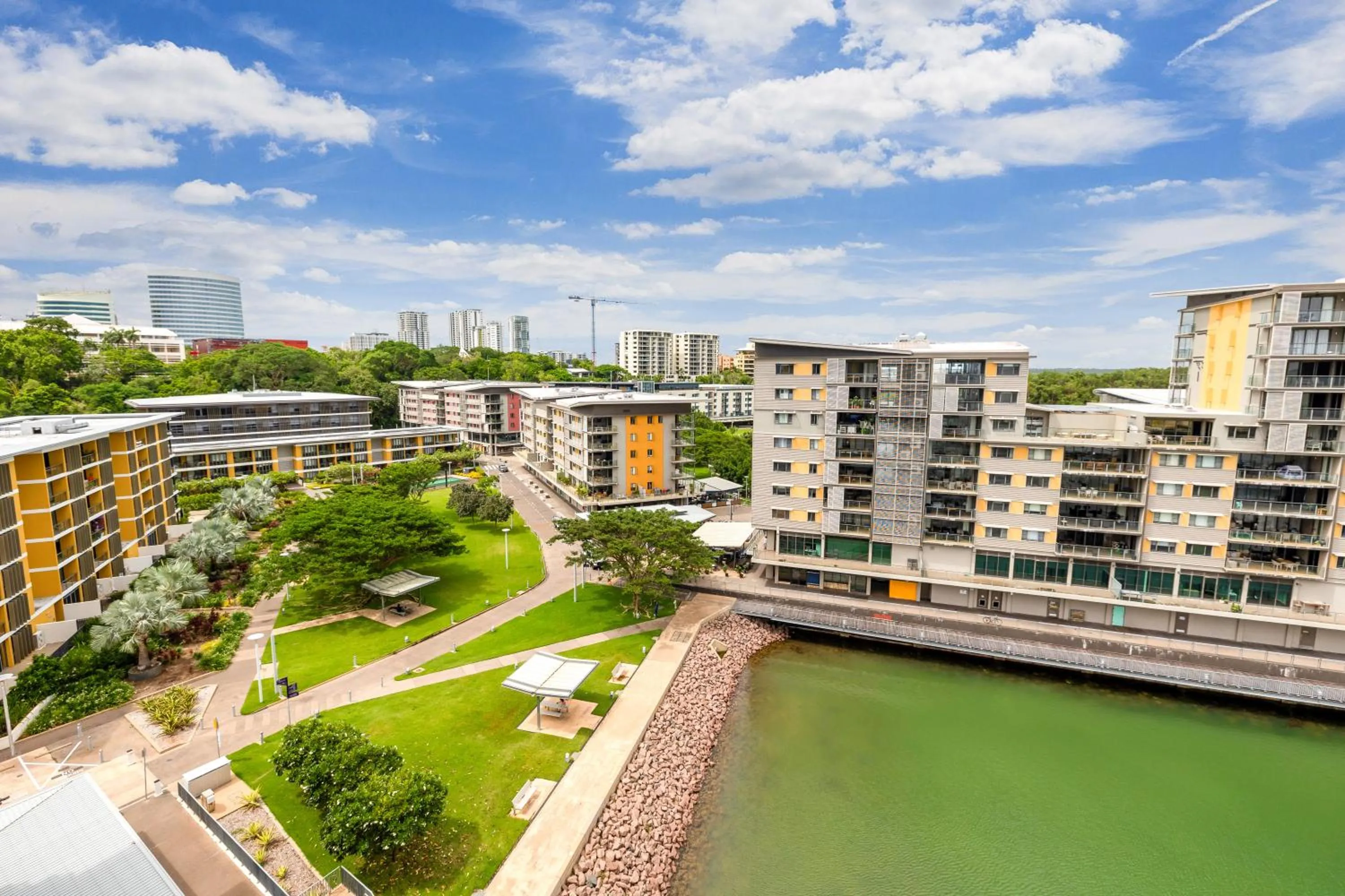 Property building in Darwin Waterfront Short Stay Apartments