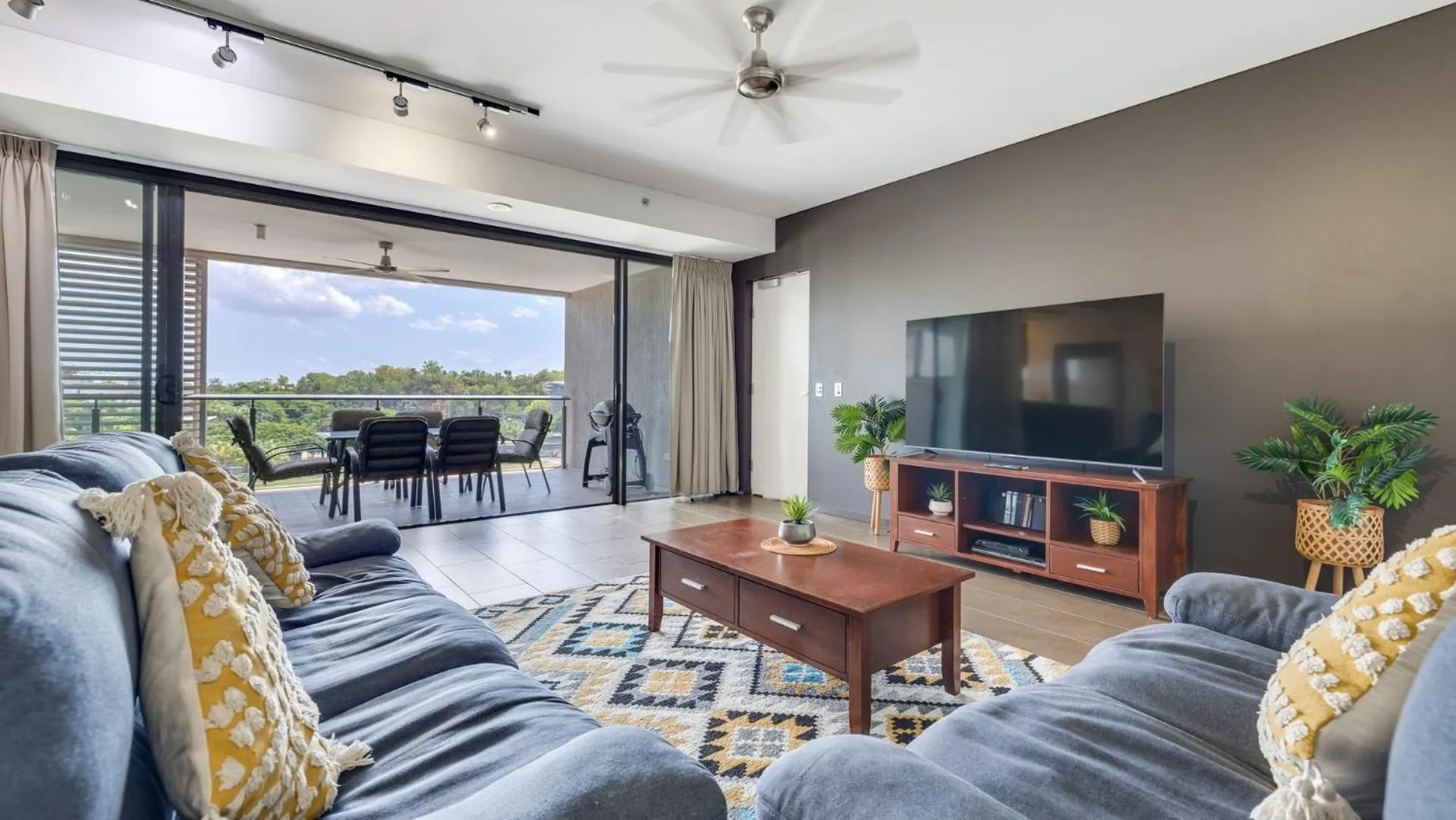 Living room in Darwin Waterfront Short Stay Apartments