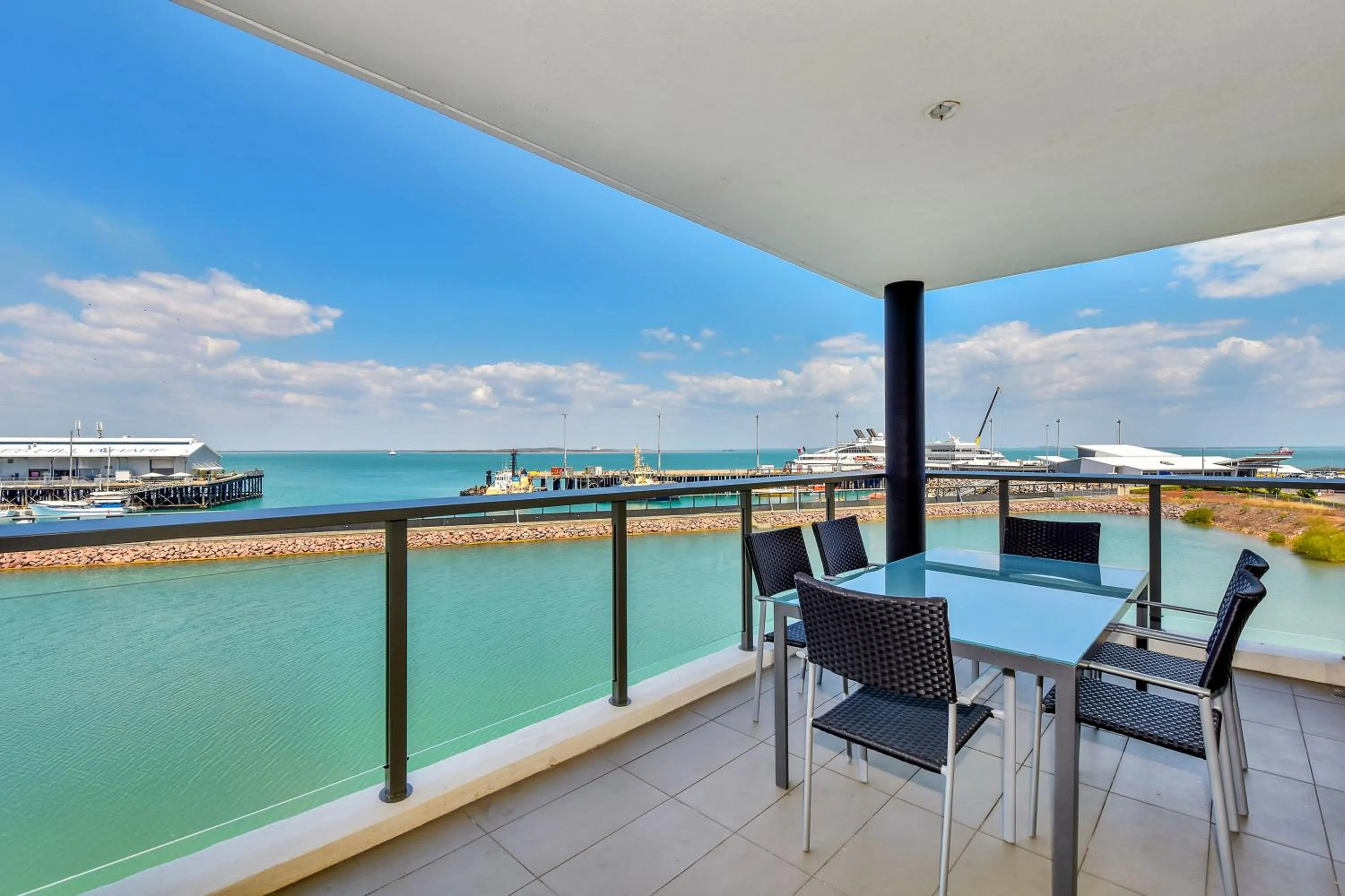 Balcony/Terrace in Darwin Waterfront Short Stay Apartments
