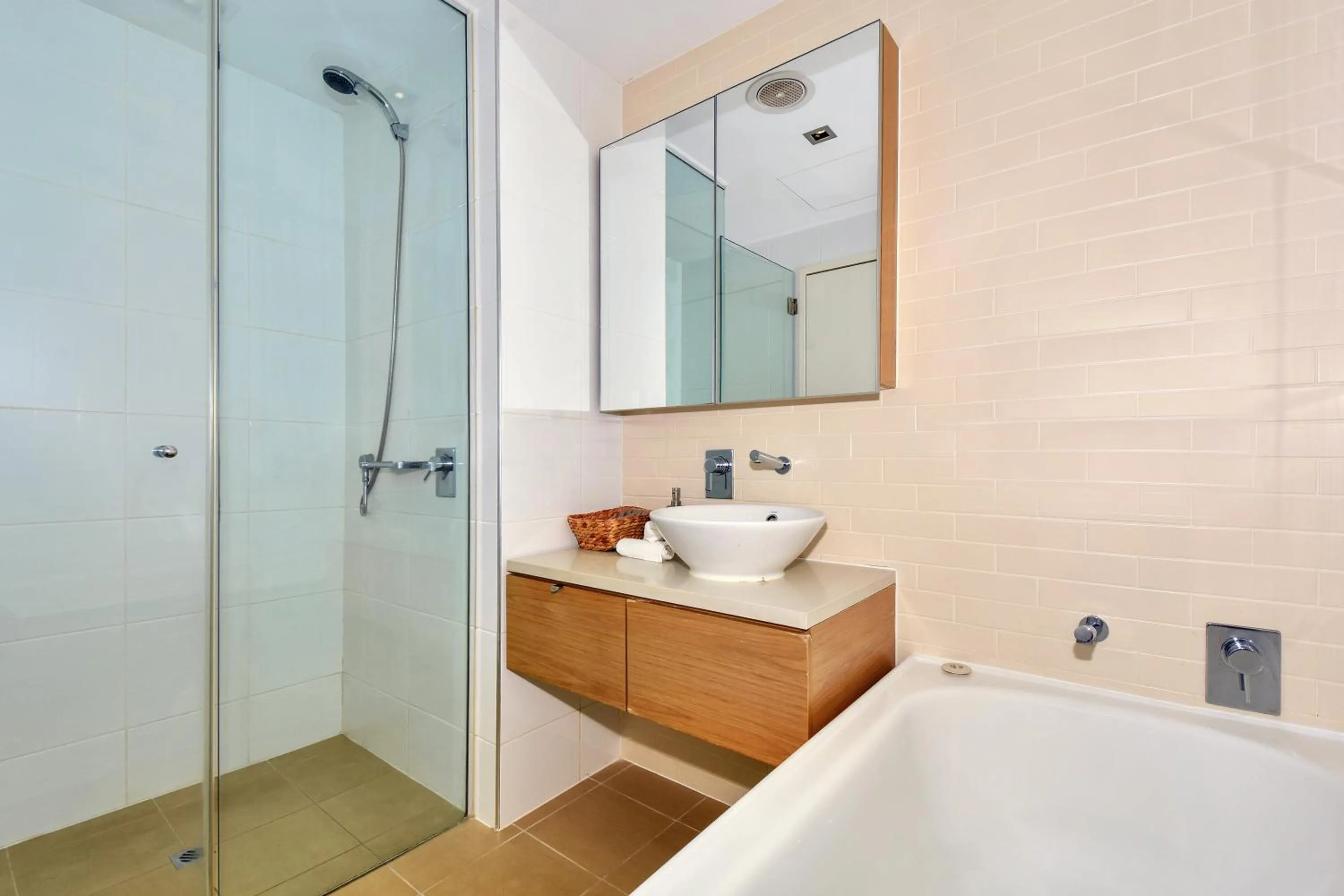 Bathroom in Darwin Waterfront Short Stay Apartments