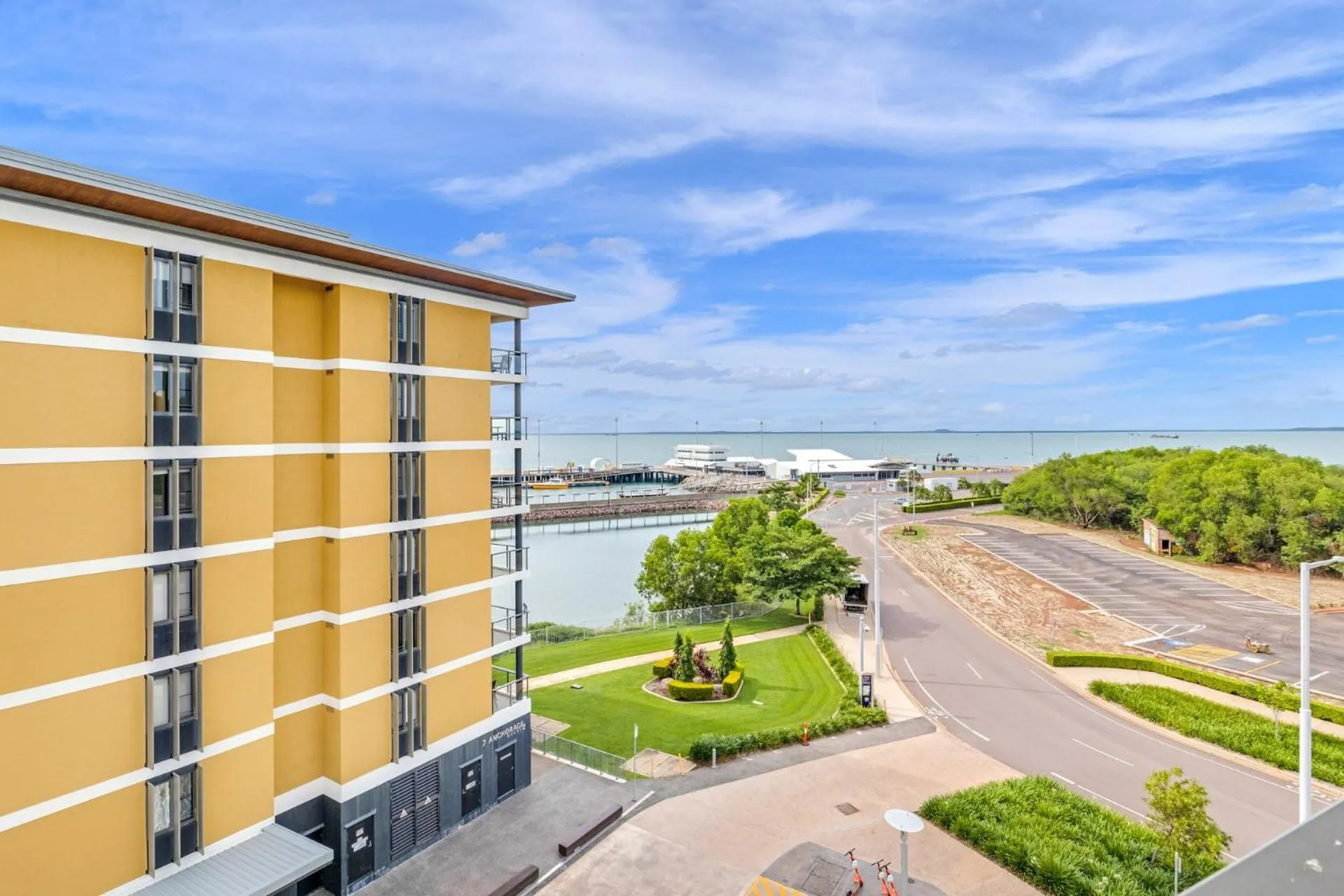 Property building in Darwin Waterfront Short Stay Apartments