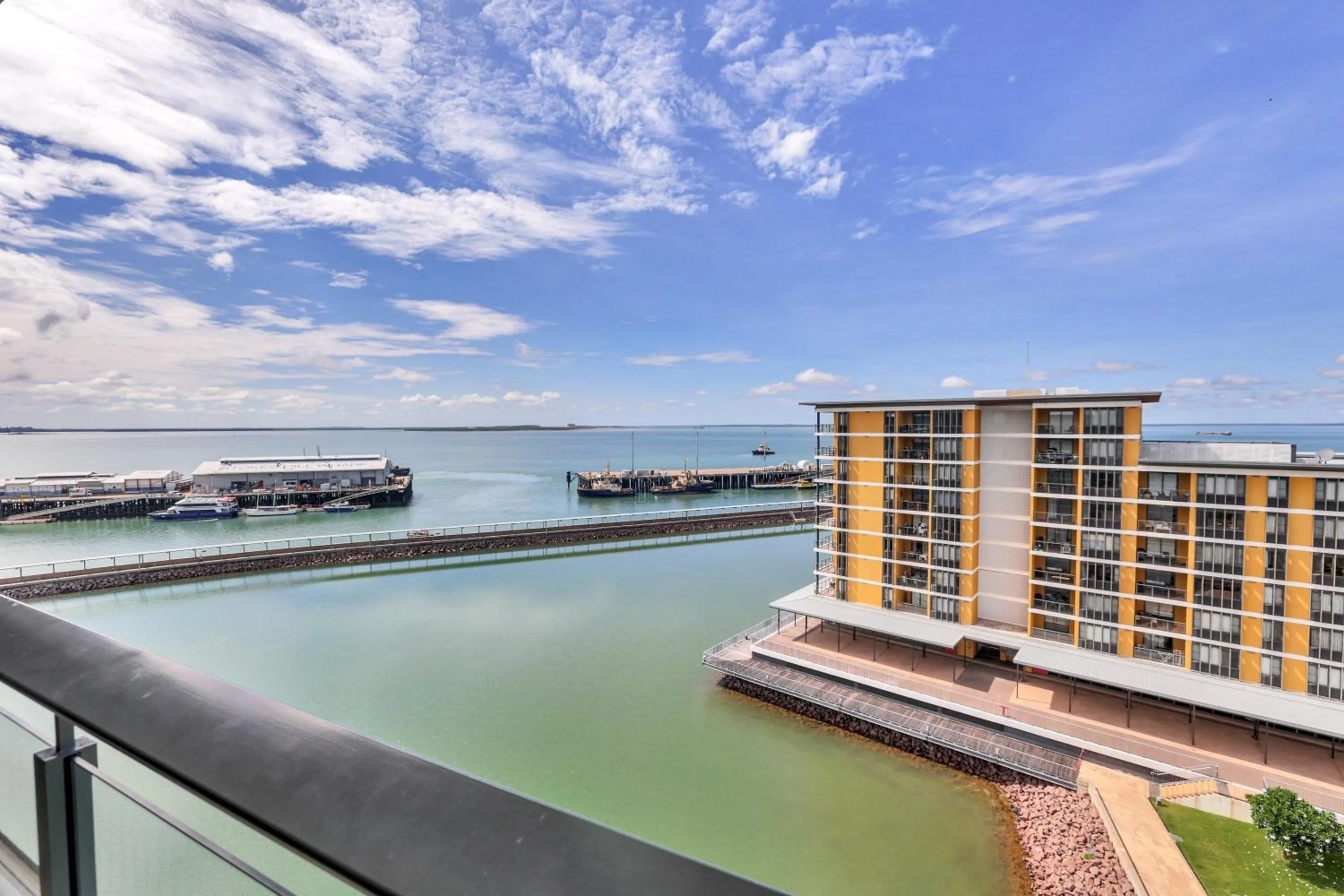 Balcony/Terrace in Darwin Waterfront Short Stay Apartments
