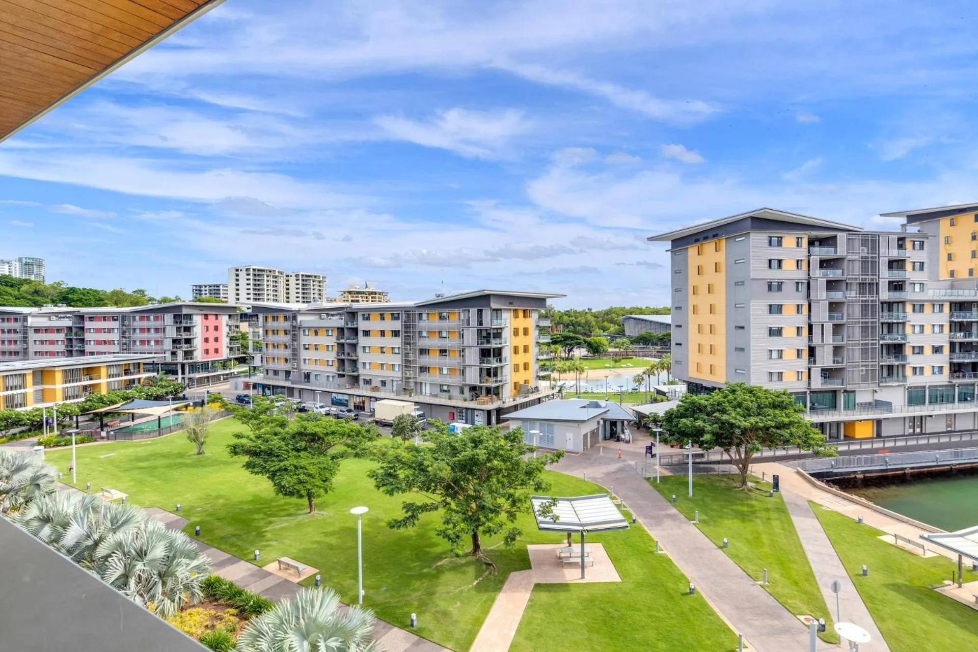 Property building in Darwin Waterfront Short Stay Apartments