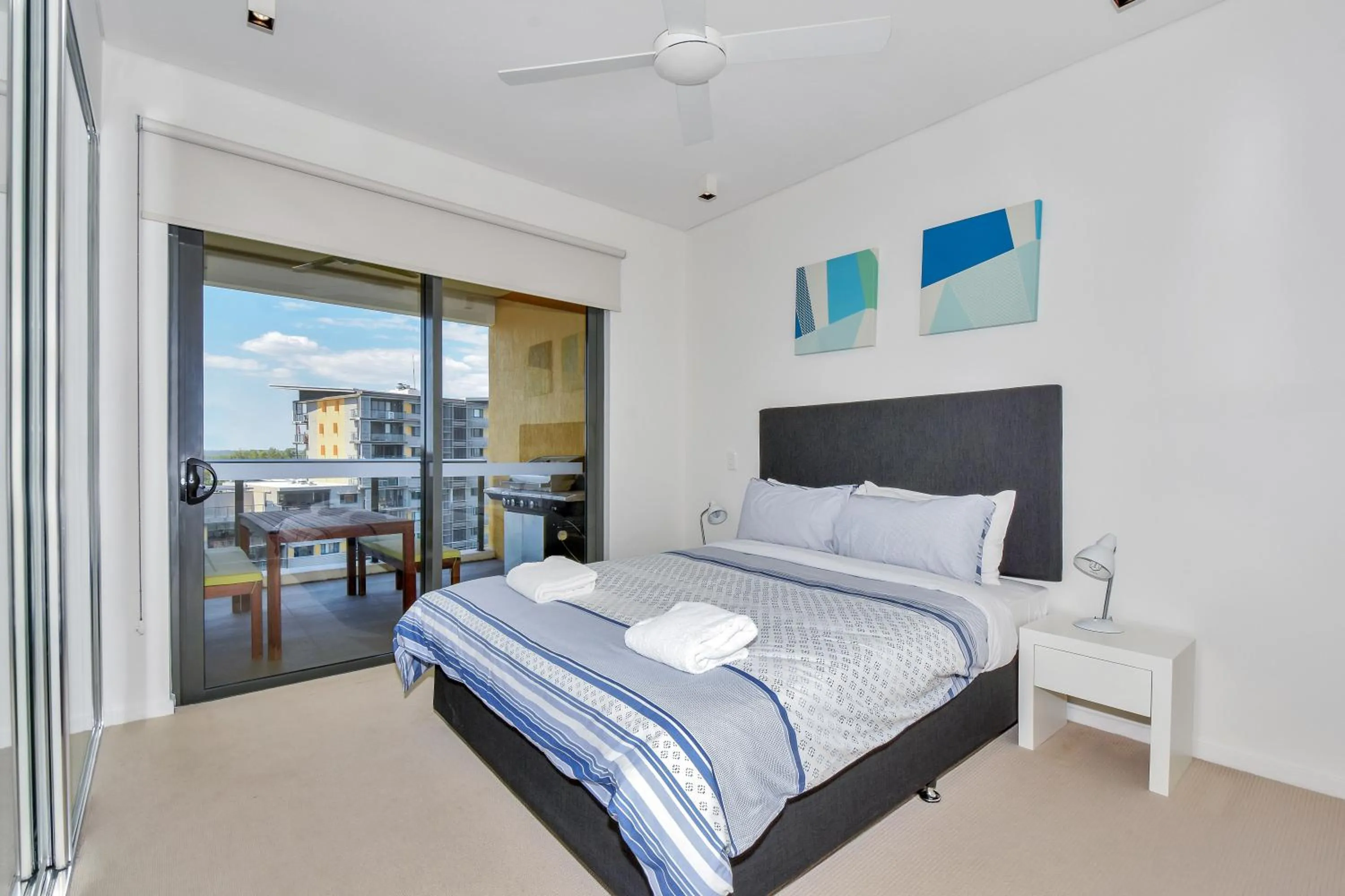 Bedroom, Bed in Darwin Waterfront Short Stay Apartments