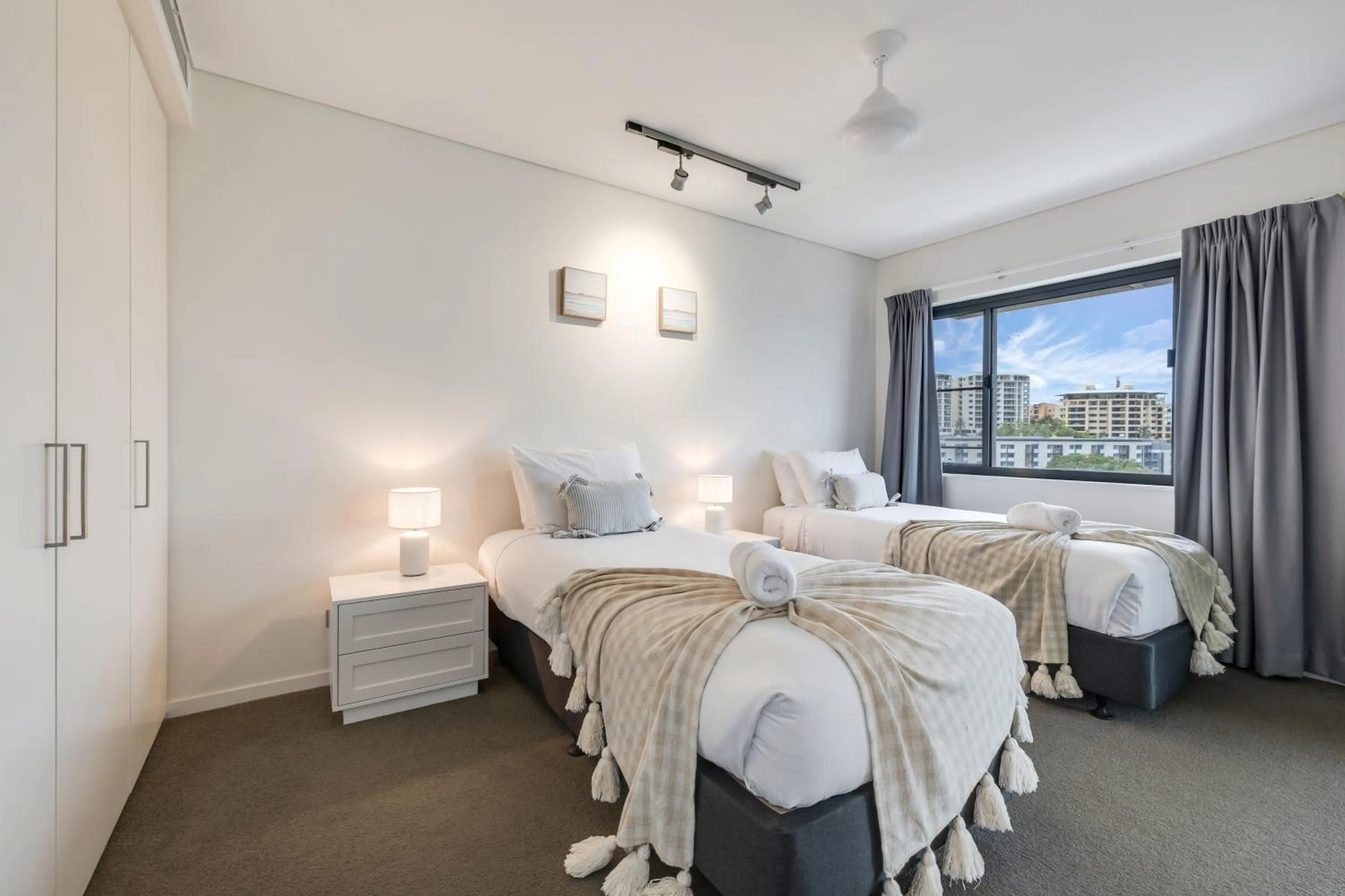 Bedroom, Bed in Darwin Waterfront Short Stay Apartments