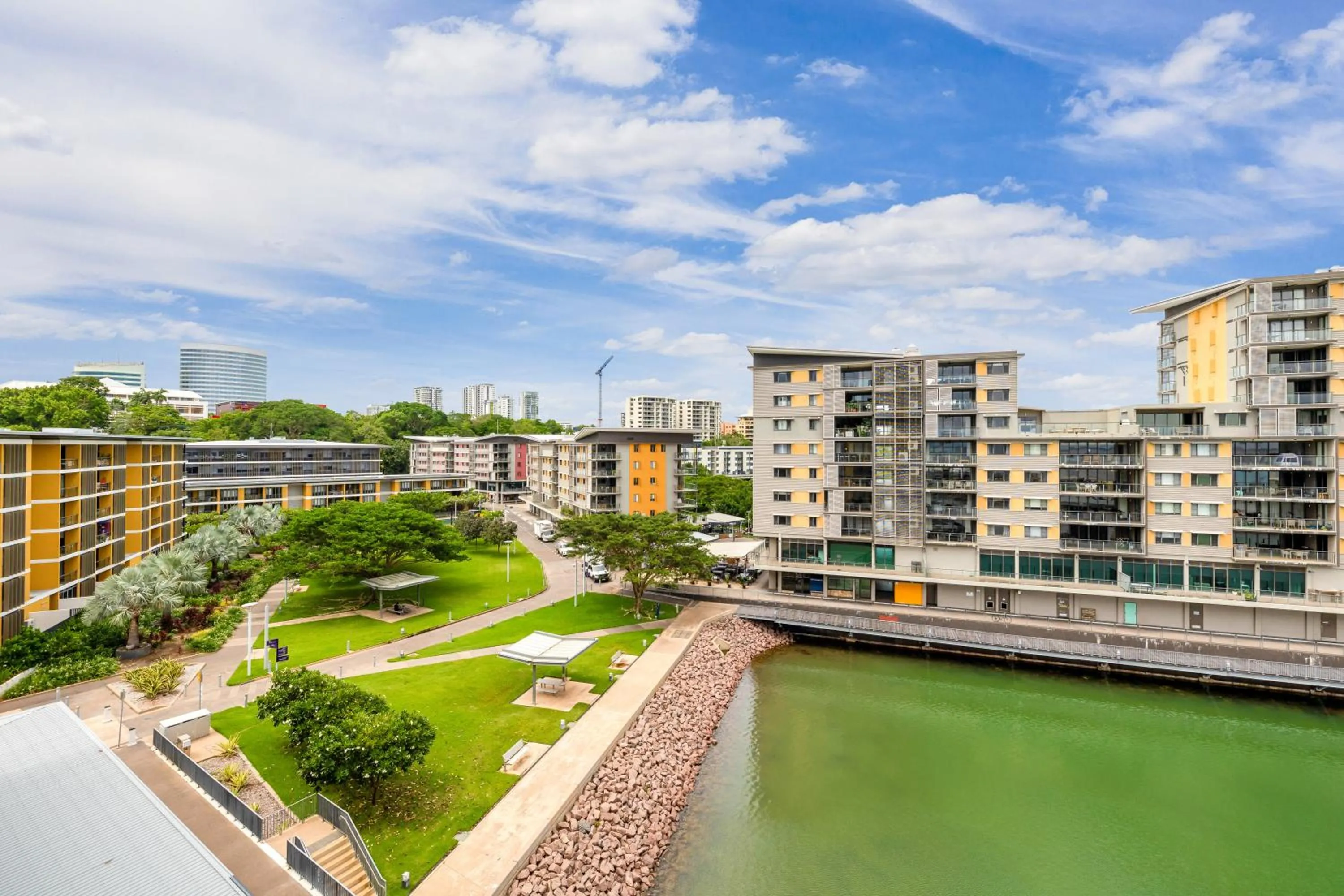 Property building in Darwin Waterfront Short Stay Apartments