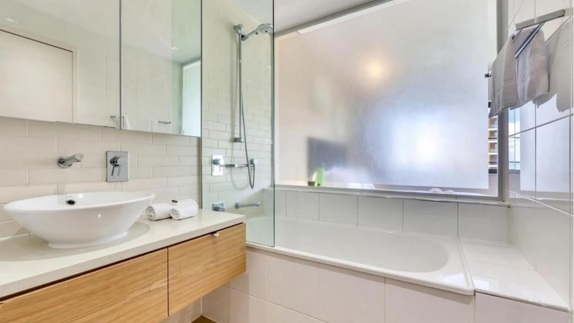 Bathroom in Darwin Waterfront Short Stay Apartments