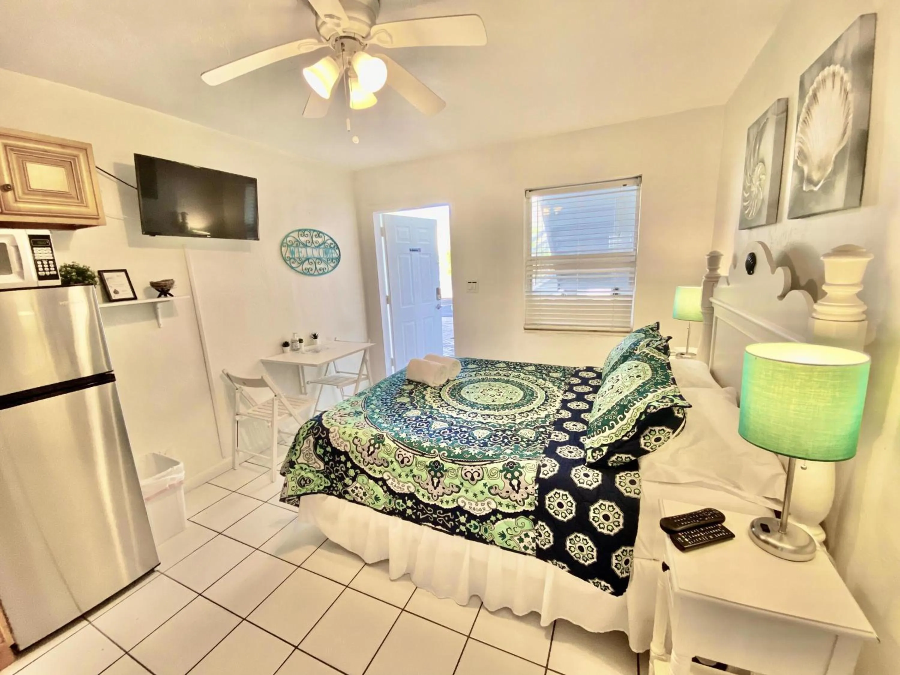 Property building in Southwinds Inn by The Gold Nests