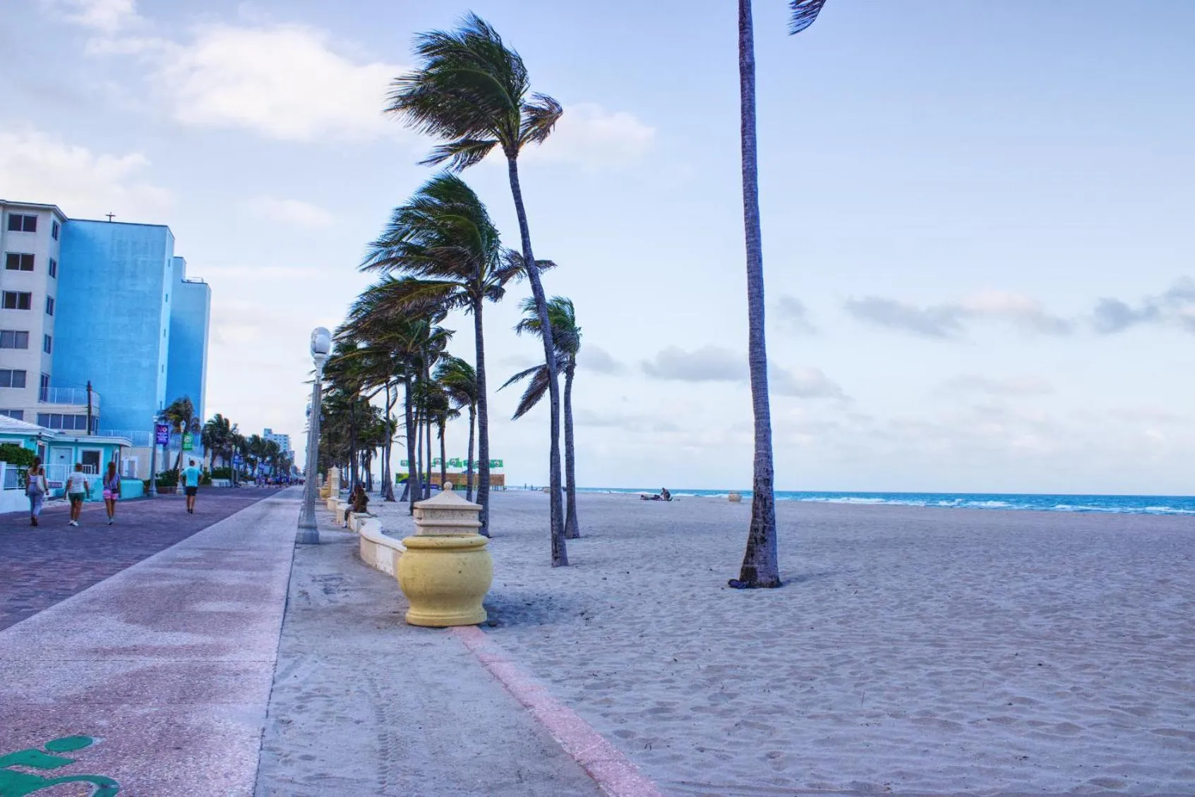 Beach in Southwinds Inn by The Gold Nests