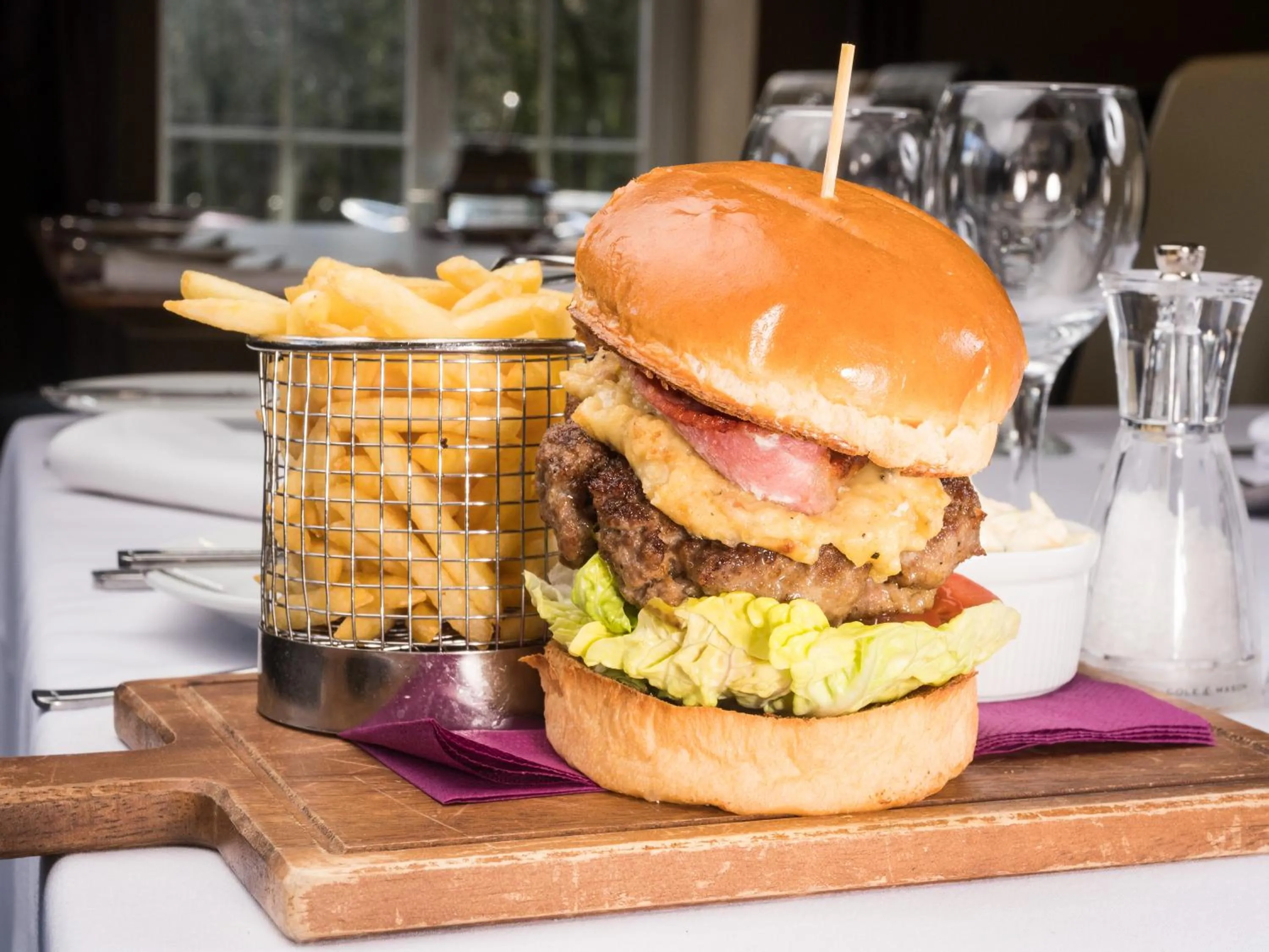 Food in Oaks Hotel and Leisure Club