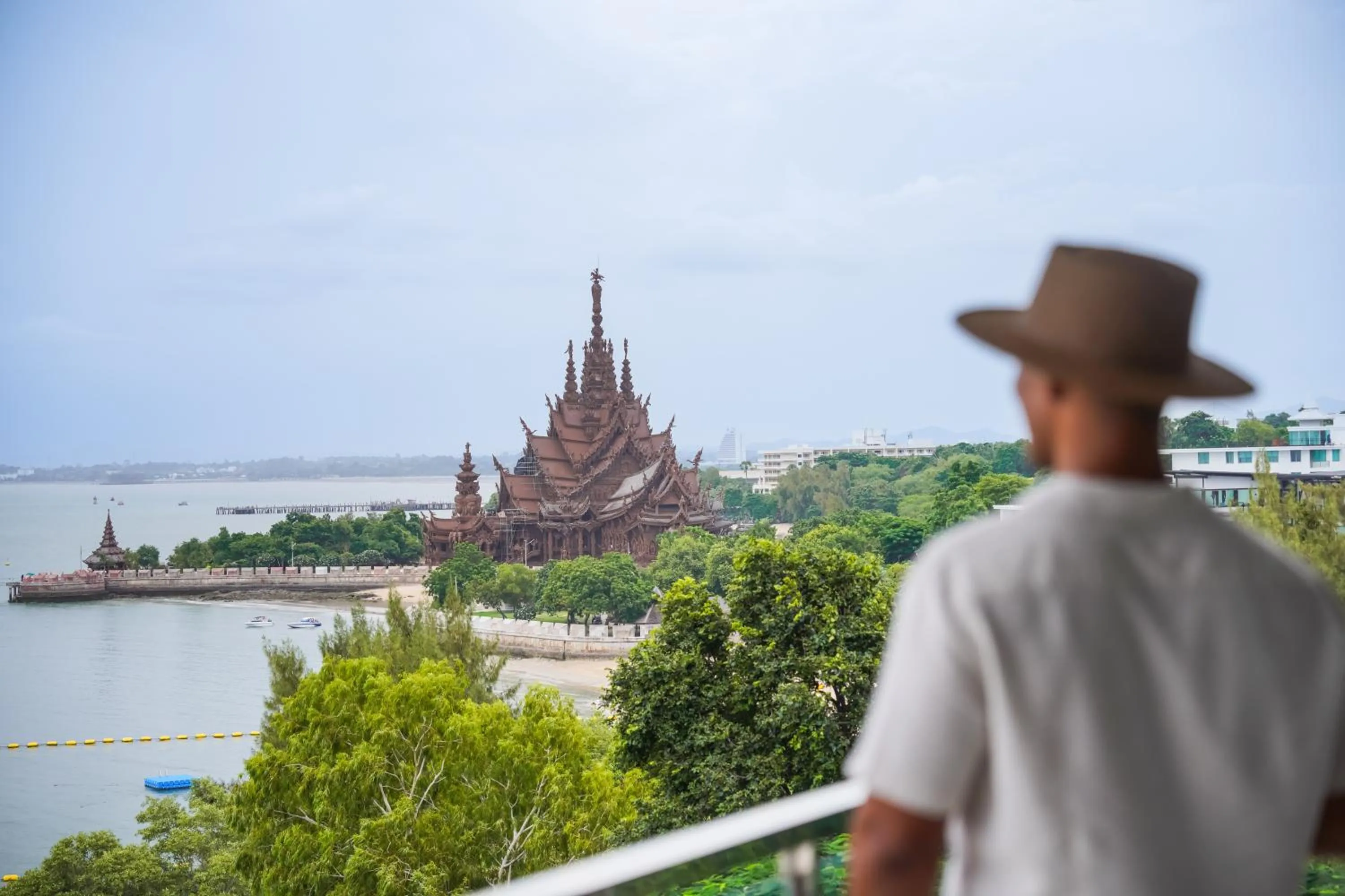 Sea view in Golden Tulip Pattaya Beachfront Resort