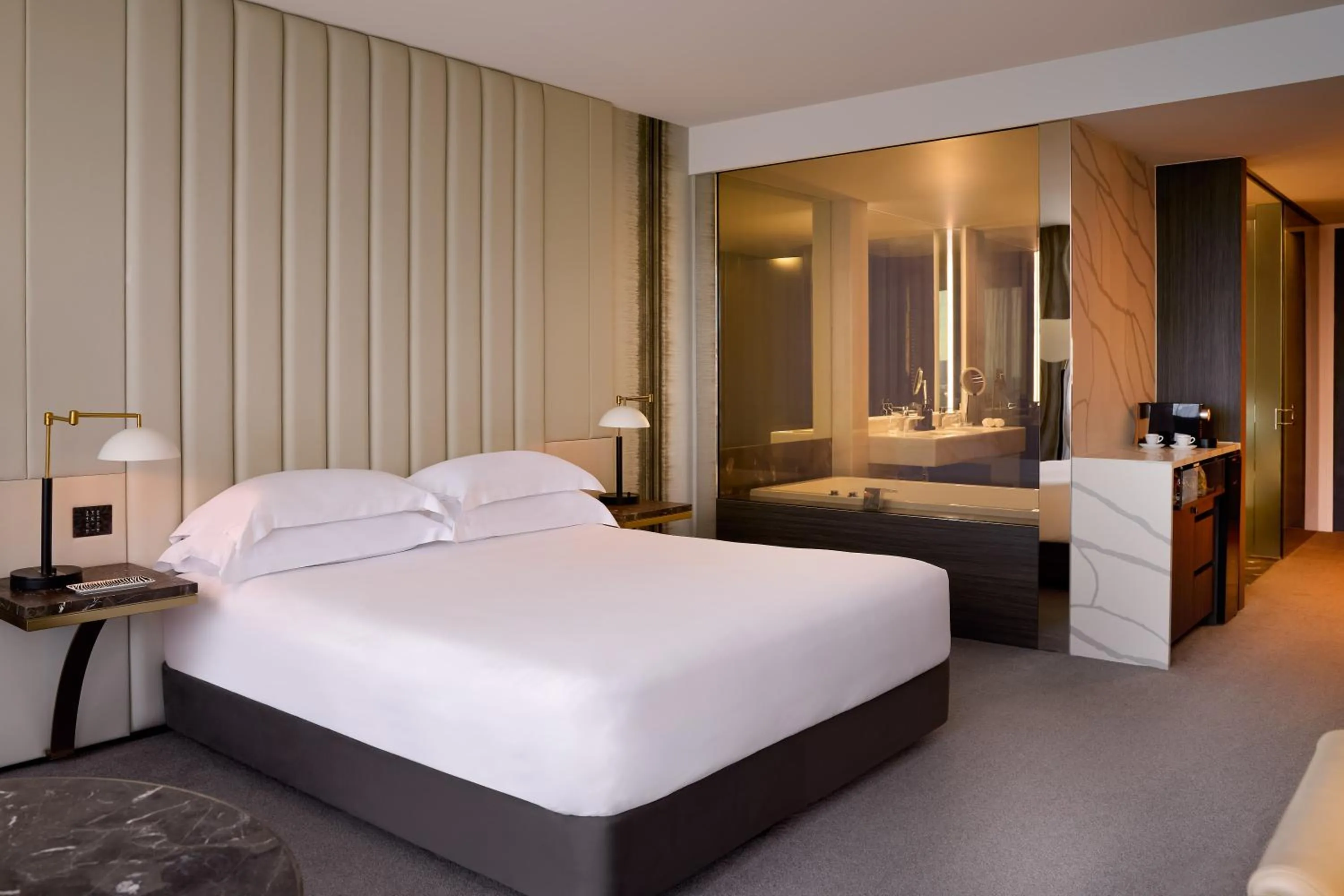 Bed in Emporium Hotel South Bank