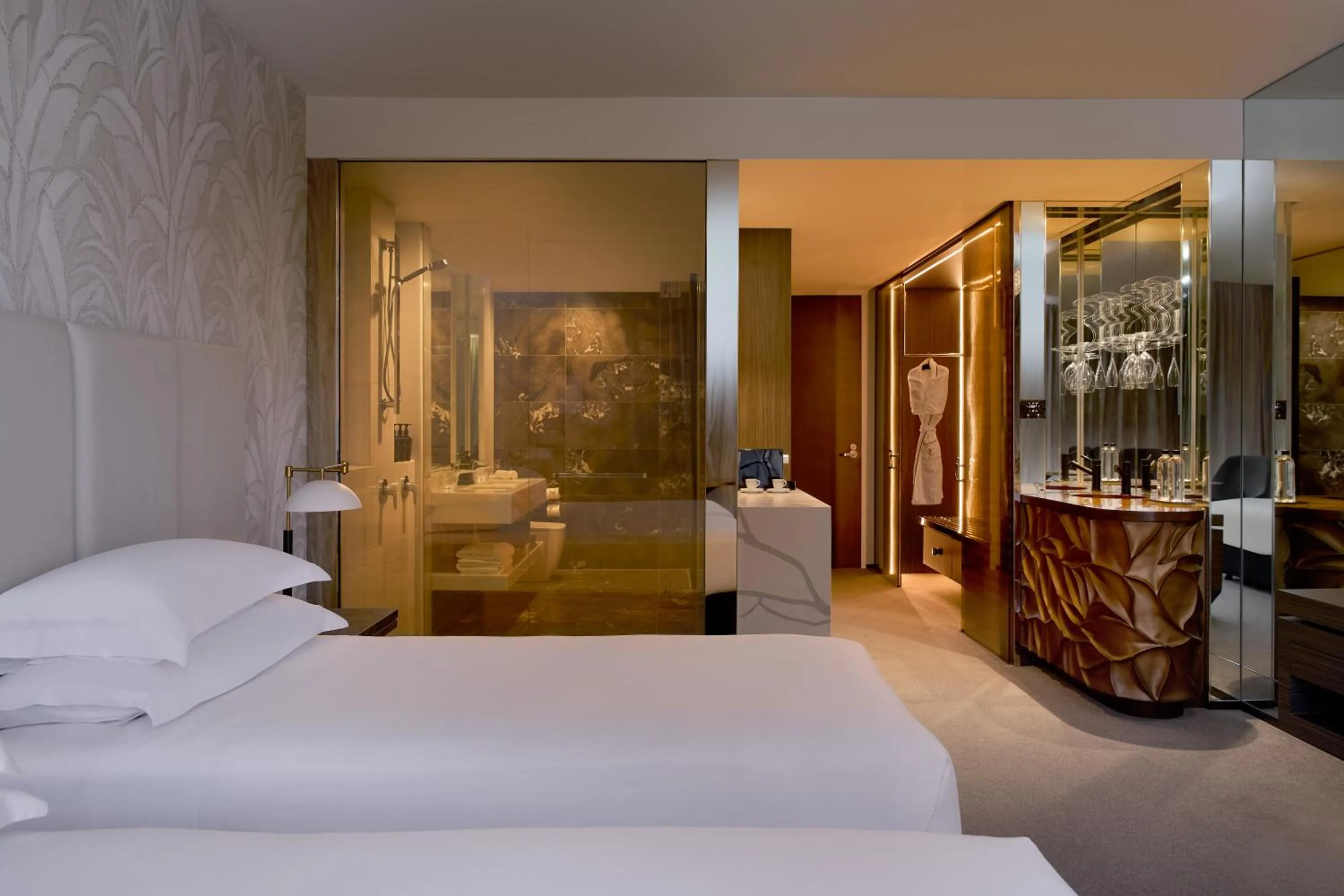 Bed in Emporium Hotel South Bank