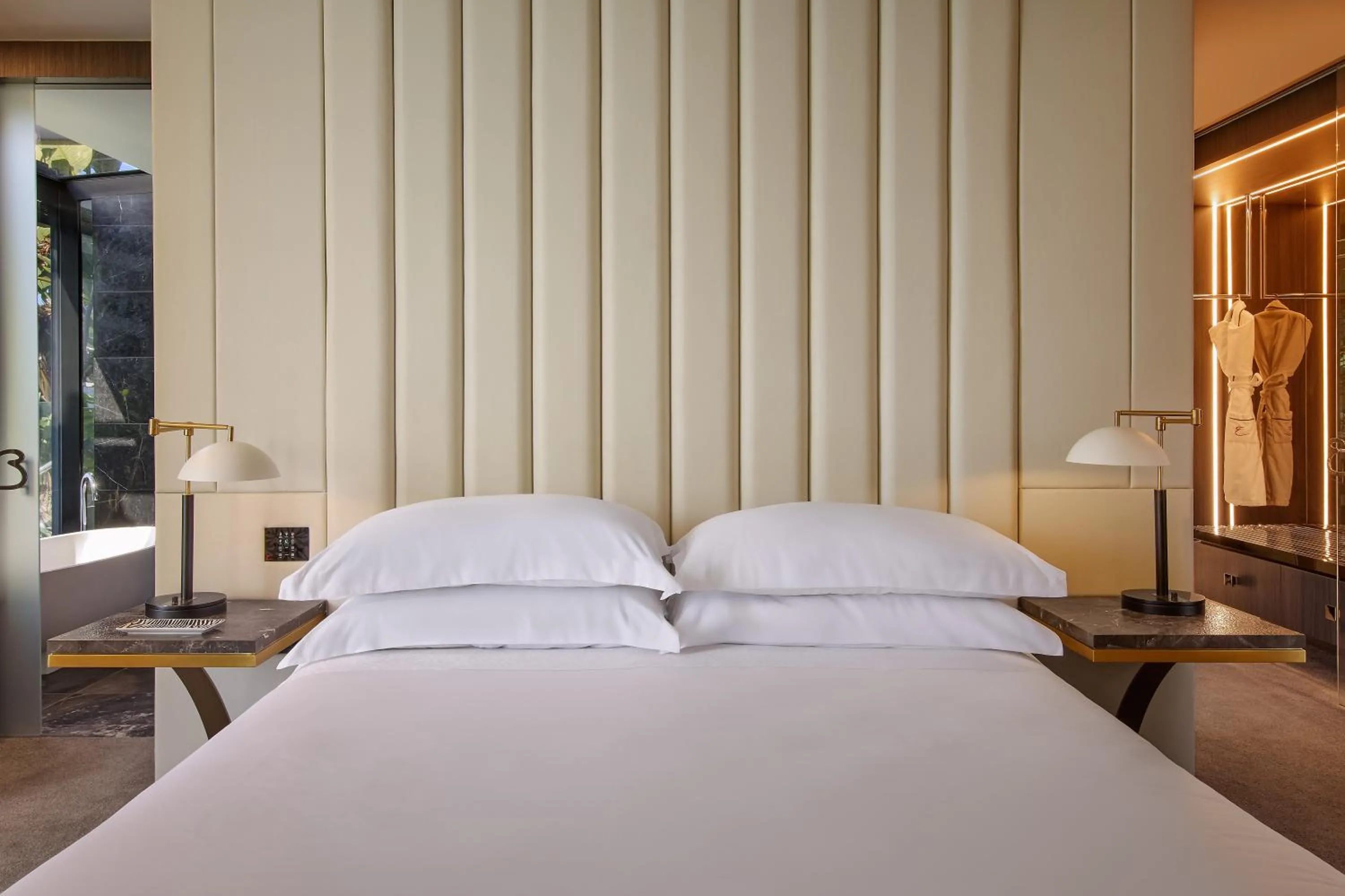 Bed in Emporium Hotel South Bank