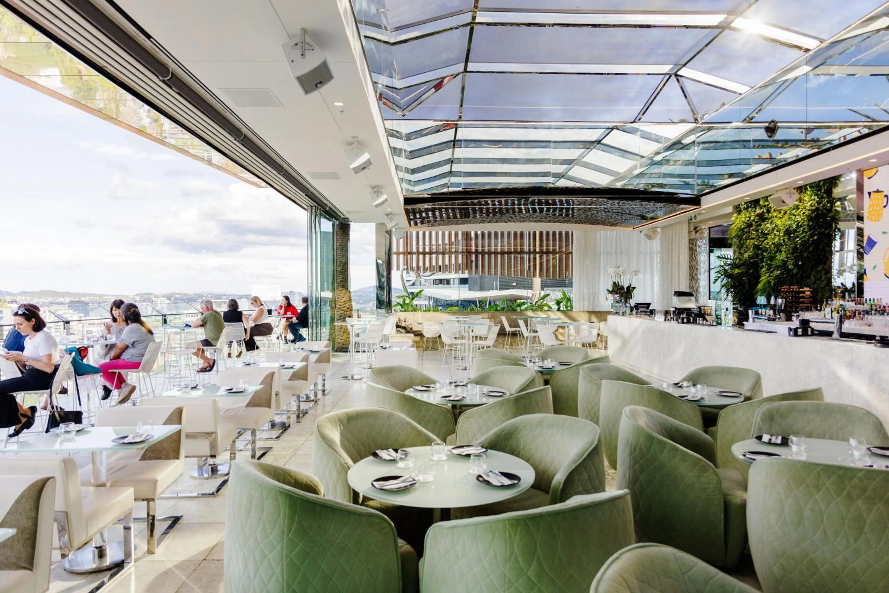 Restaurant/places to eat in Emporium Hotel South Bank