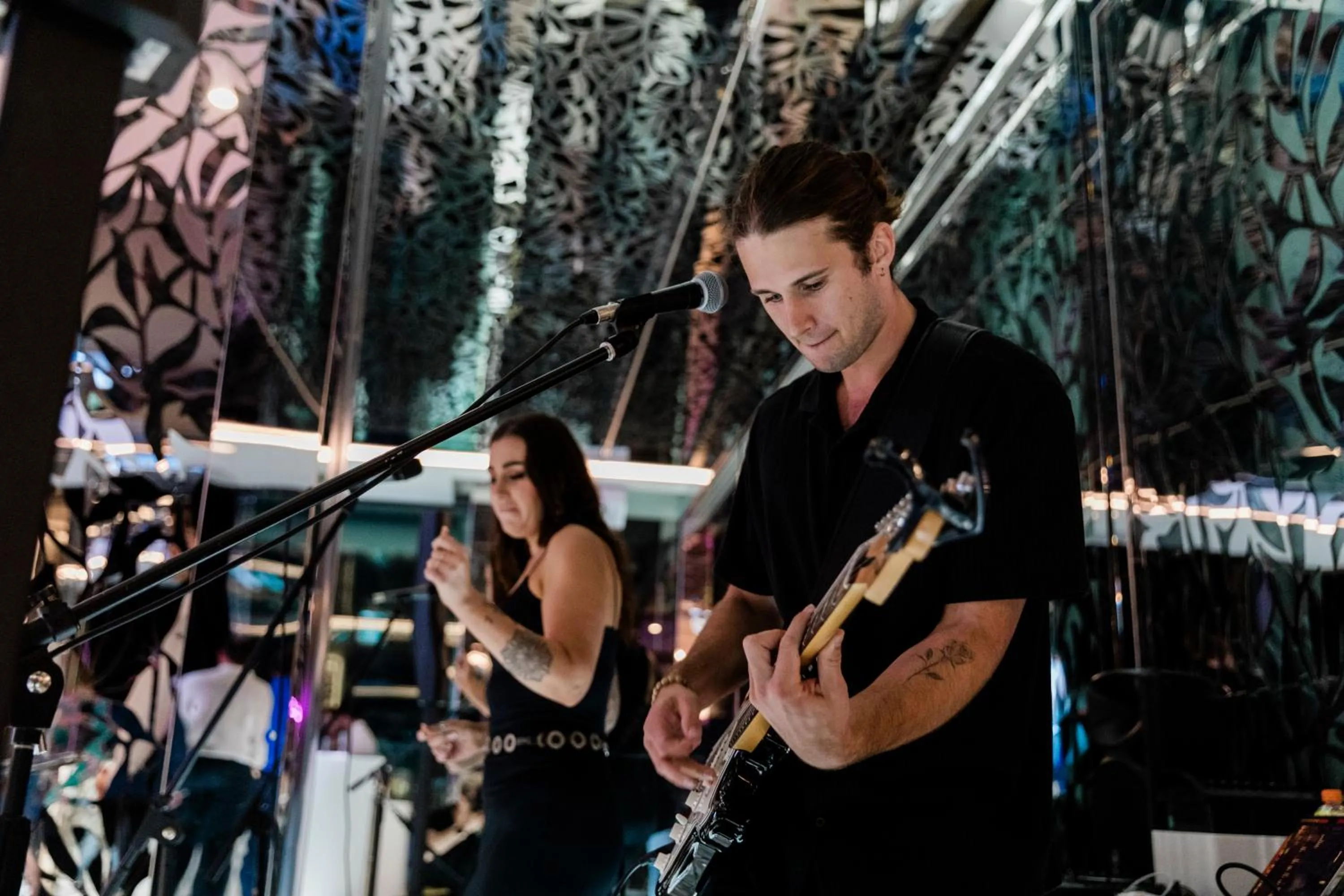 Evening entertainment in Emporium Hotel South Bank