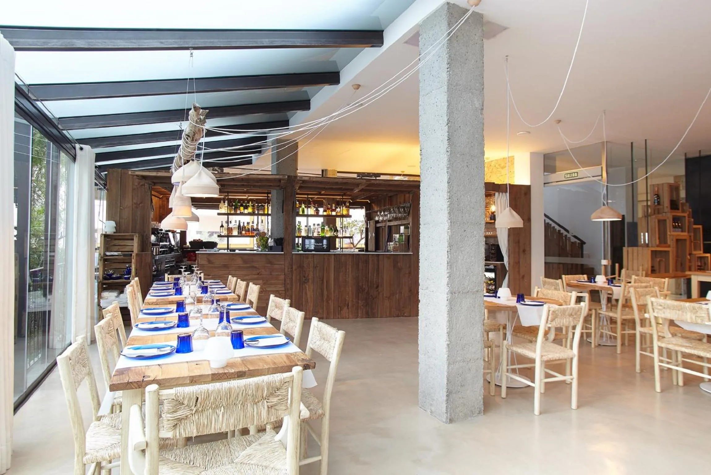 Property building in Apartamentos Castaví