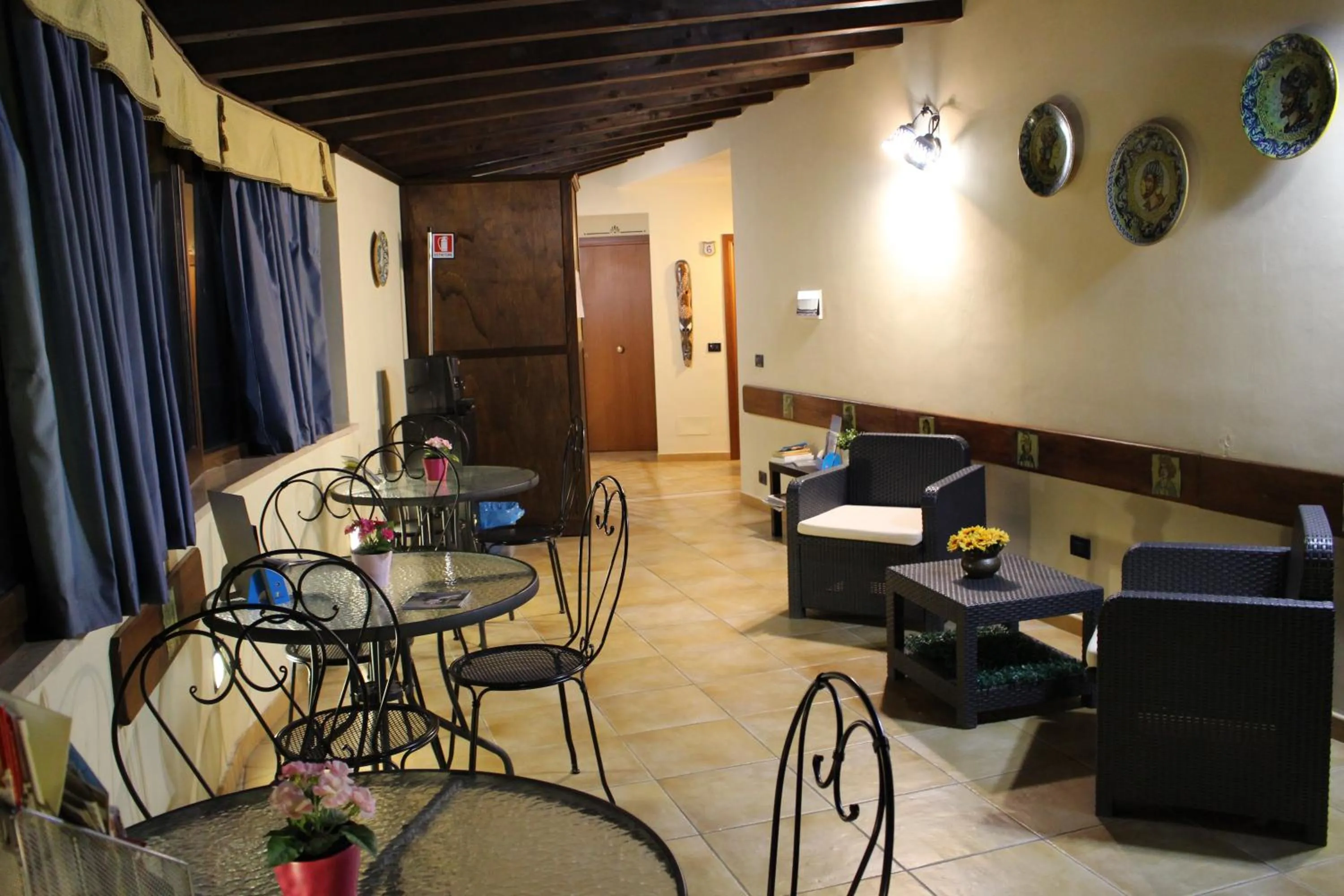 Communal lounge/ TV room in Bed and Breakfast Conte Luna