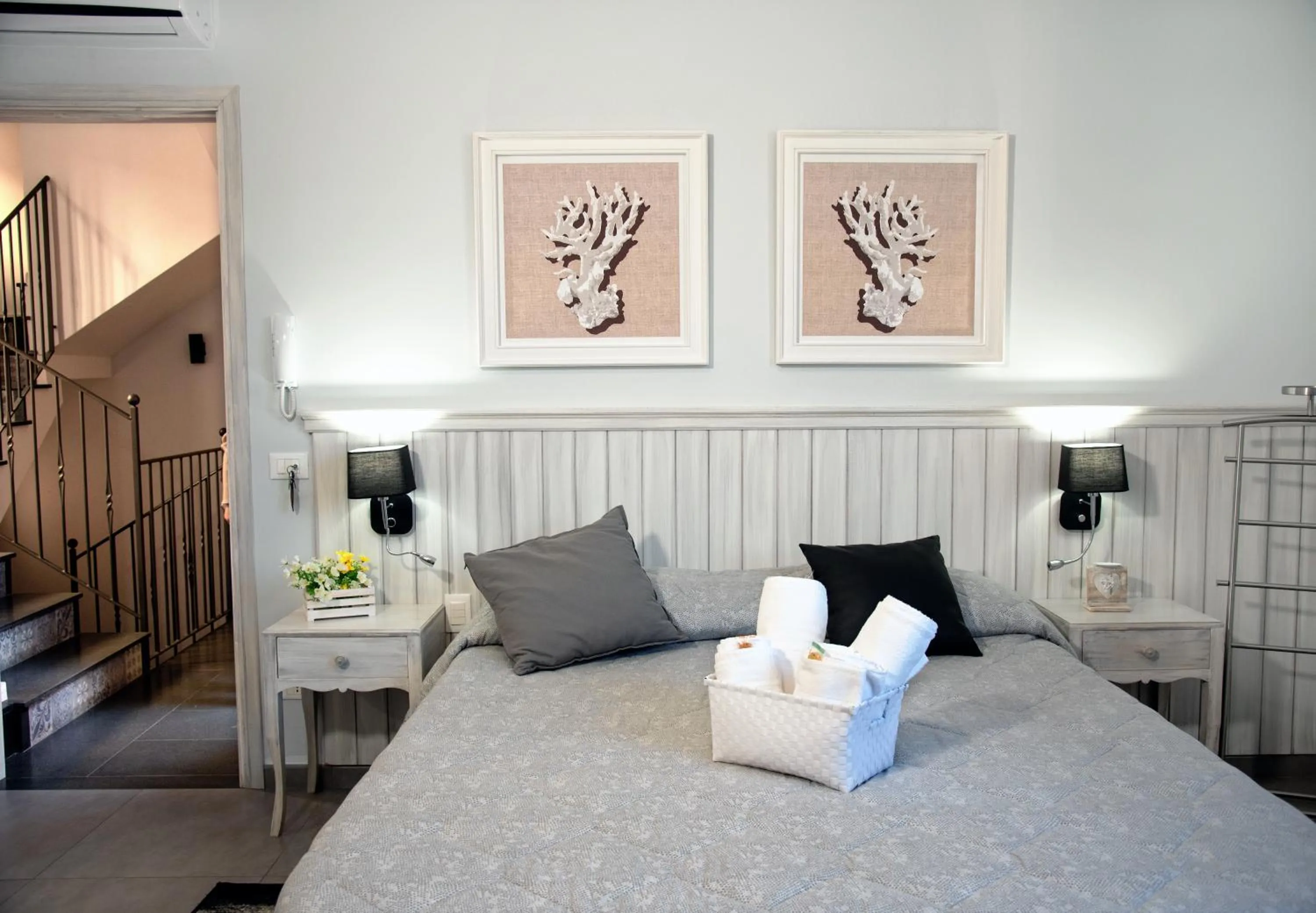 Bedroom, Bed in Bed and Breakfast Conte Luna