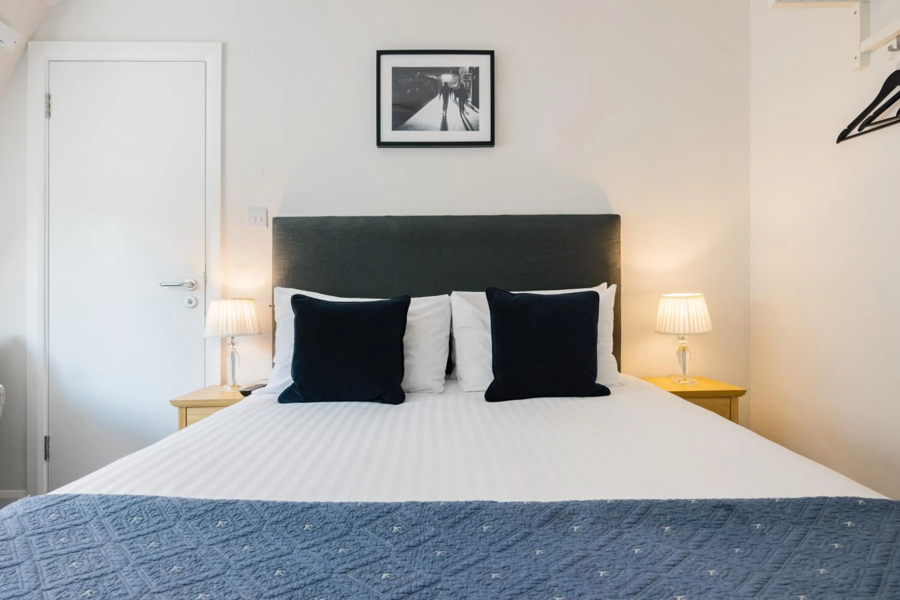 Bedroom, Bed in The Borough