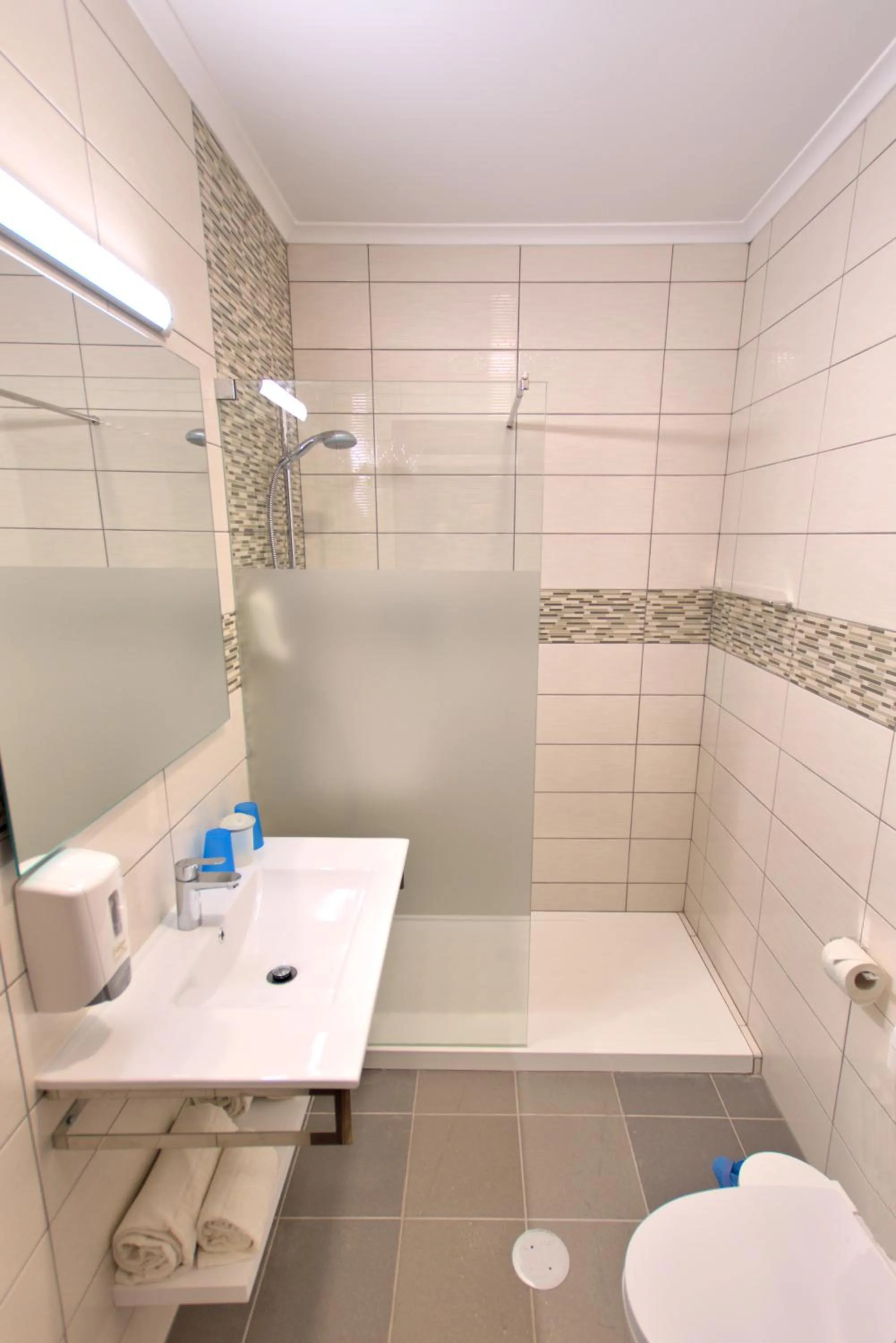 Bathroom in Tonel Apartamentos Turisticos