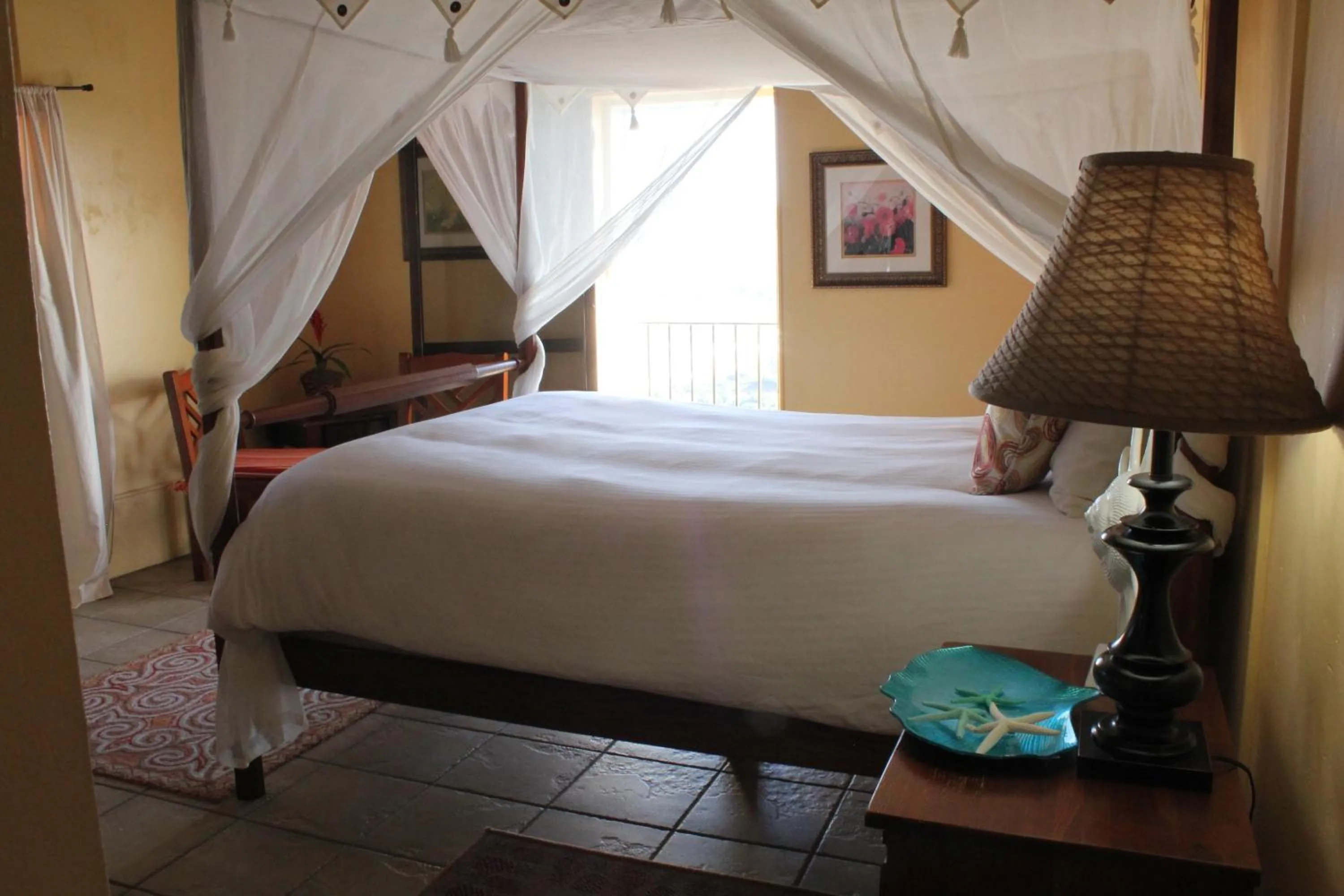 Bed in The Mafolie Hotel