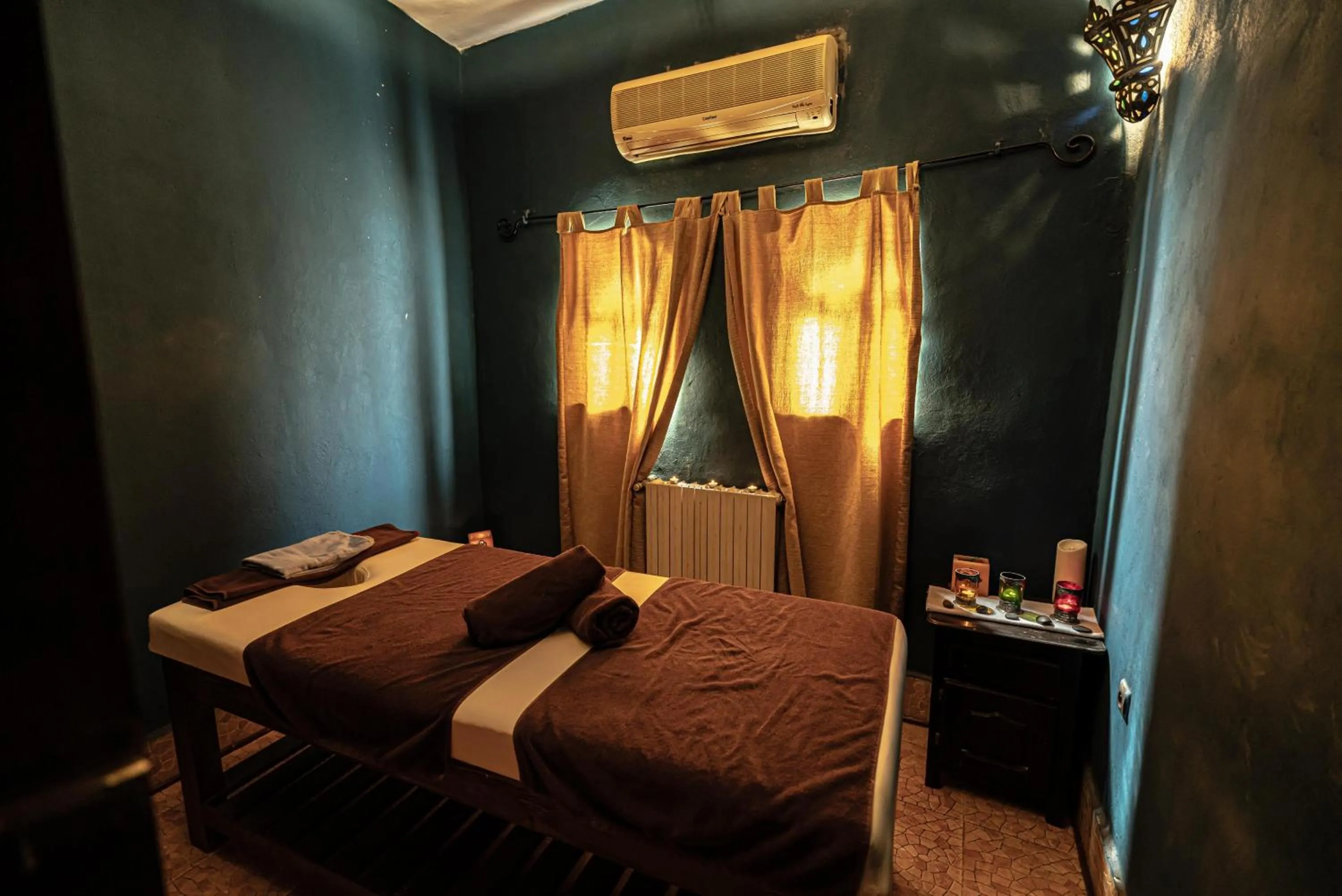 Bed in Kasbah Hotel Tombouctou