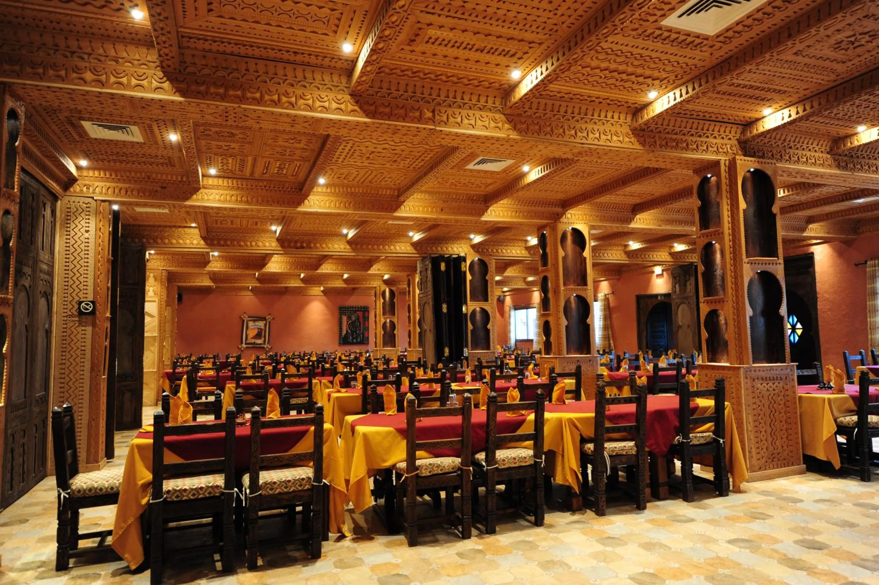 Restaurant/places to eat in Kasbah Hotel Tombouctou