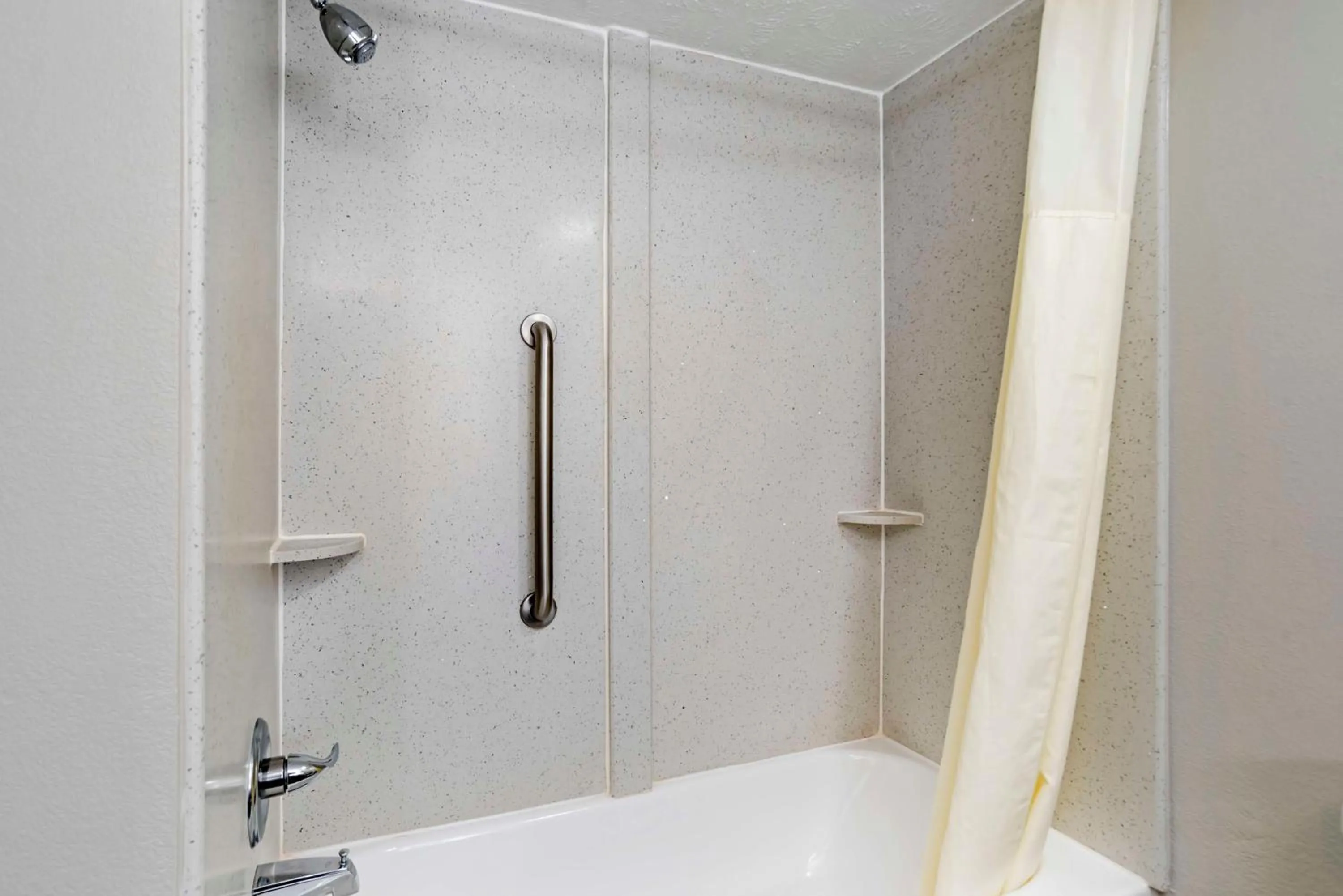 Bathroom in Best Western Canton Inn