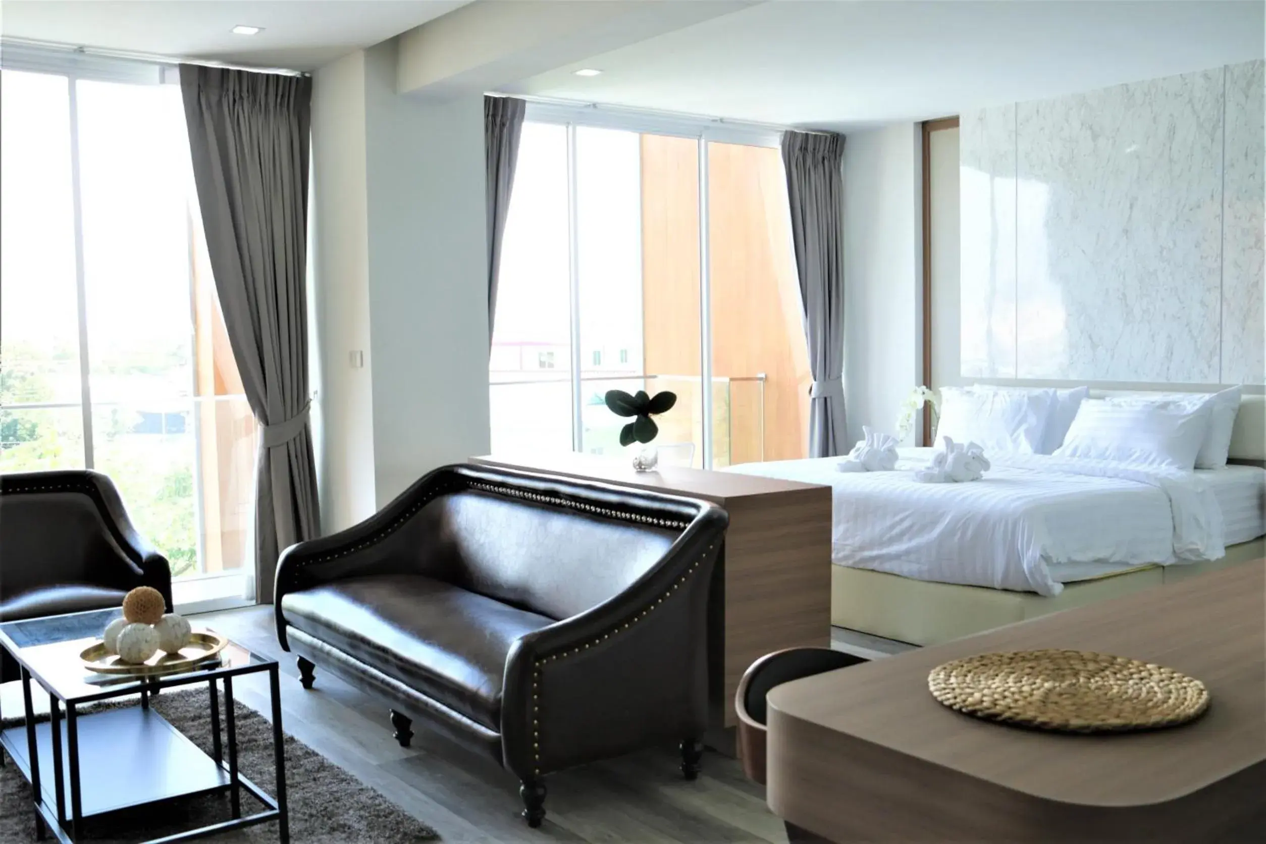 Standard Suite in Phurinda Residence Standard Suite in Phurinda Residence