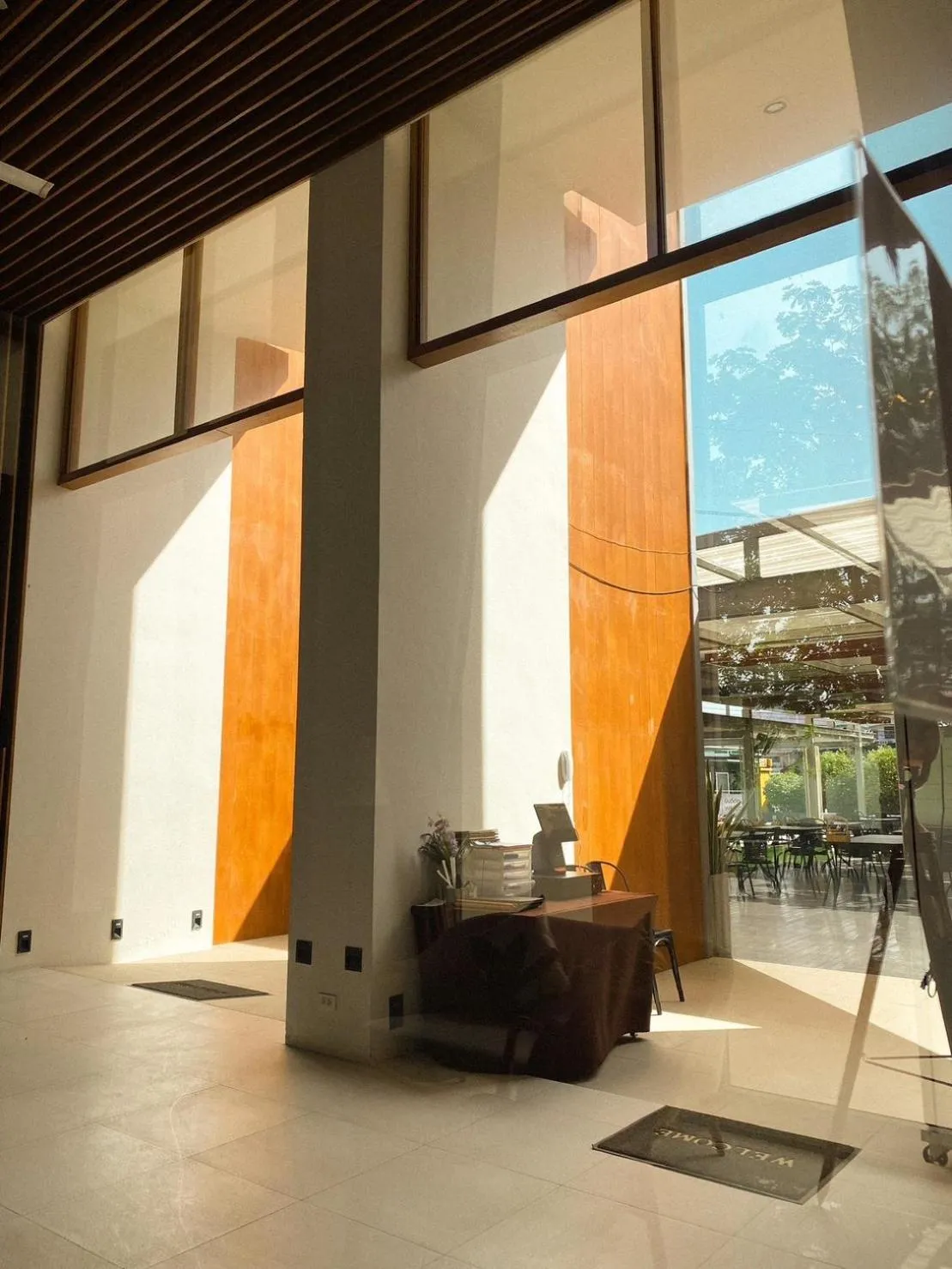 Facade/entrance in Phurinda Residence