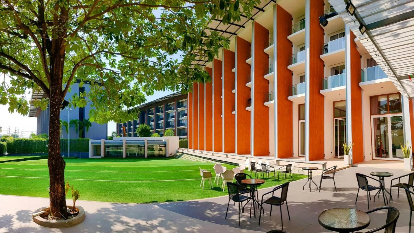 Property building in Phurinda Residence